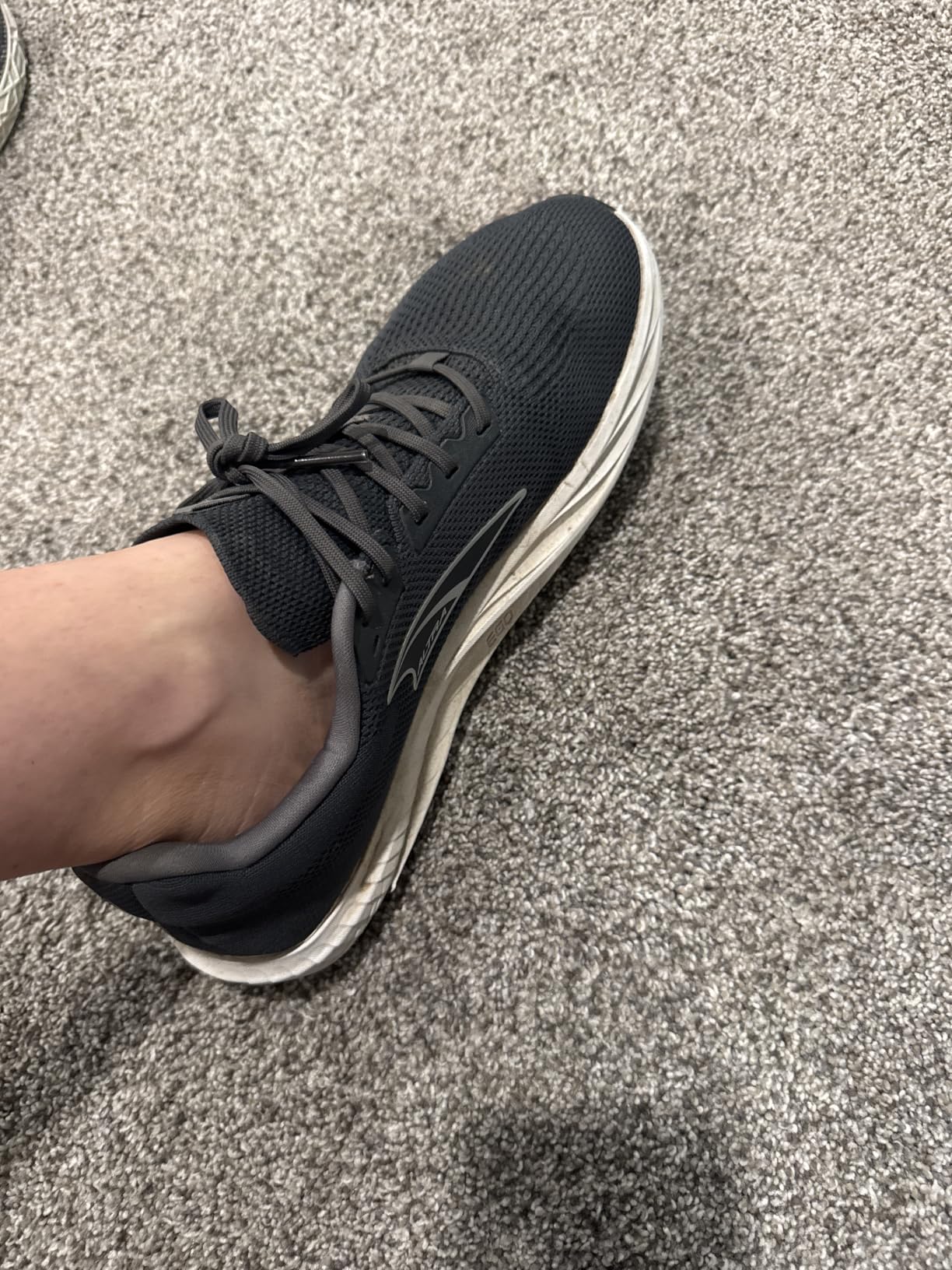 ALTRA Women's Escalante 4 Road Running Shoe customer photo 2