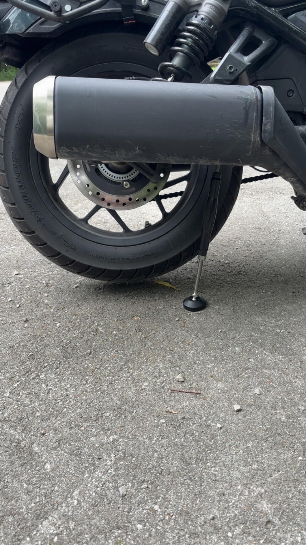 Kaedear Aluminum Motorcycle Wheel Roller Stand for Maintenance, KDR-ST1-BK | aluminum construction, brake holder, easy wheel rotation, ergonomic design, chain cleaning, lubrication and maintenance customer photo 1