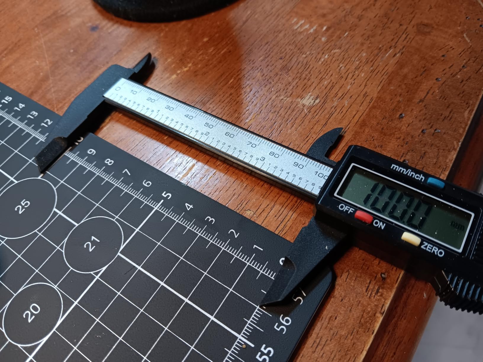 Headley Tools 39.4'' X 78.7'' Thickened Self Healing Cutting Mat, Rotary Cutting Sewing Mat for Crafts, Durable 5-Ply Table Cutting Board for Fabric Quilting Leather Hobby Project (Green) customer photo 1