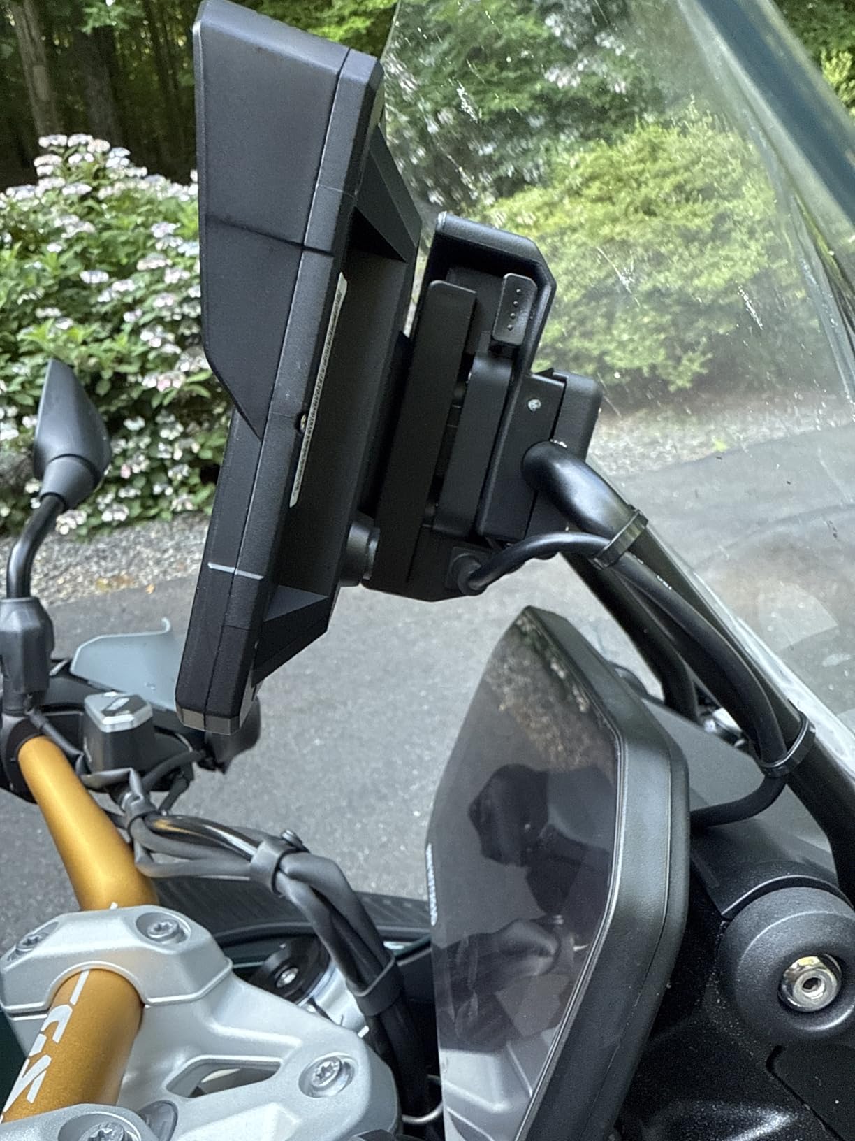 CARPURIDE W702BS for BMW Moto CarPlay & A-Auto Data Reading, Native Wonder customer photo 1