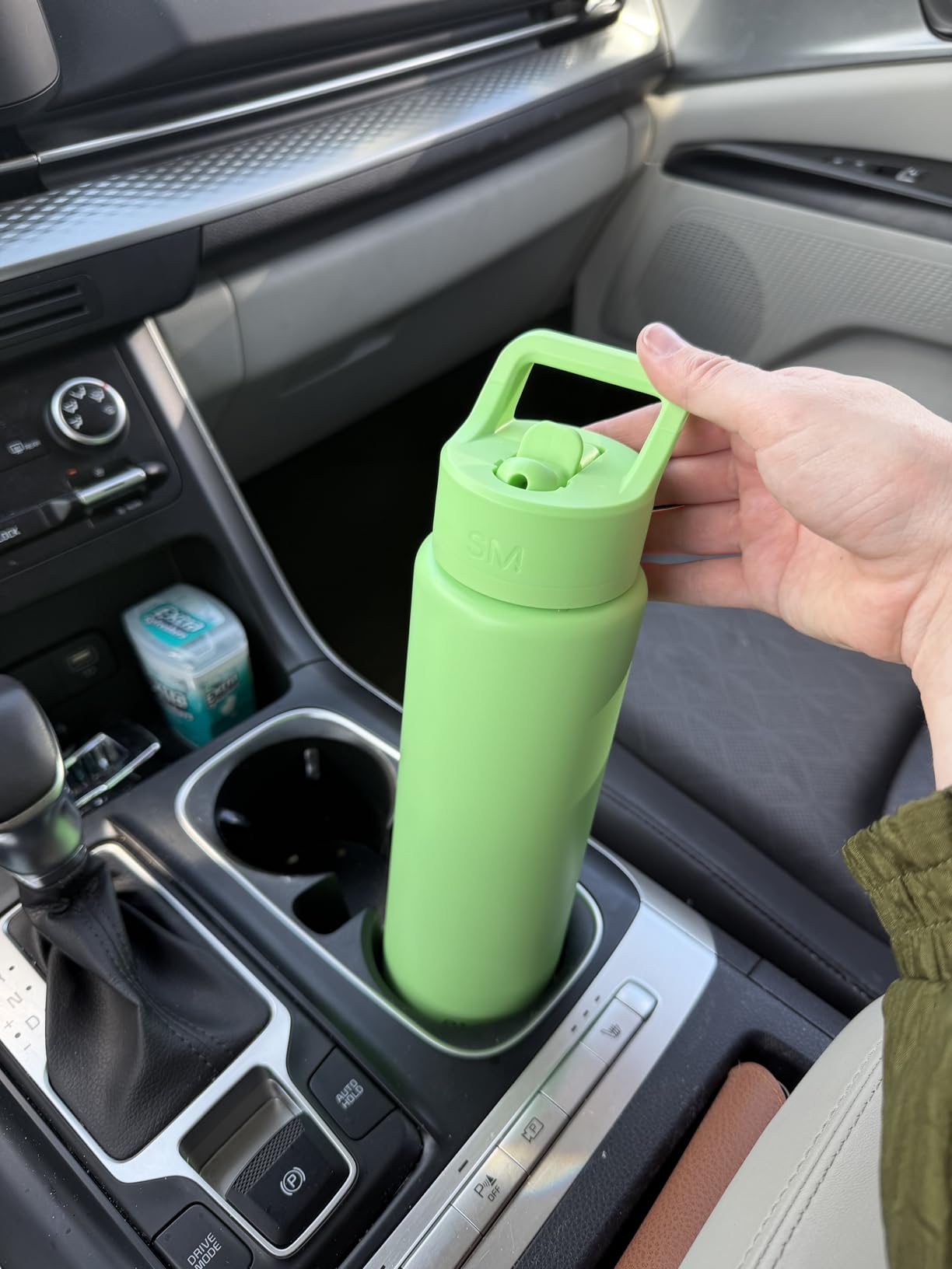Simple Modern Insulated Water Bottle with Straw | 22oz | Blue customer photo 2