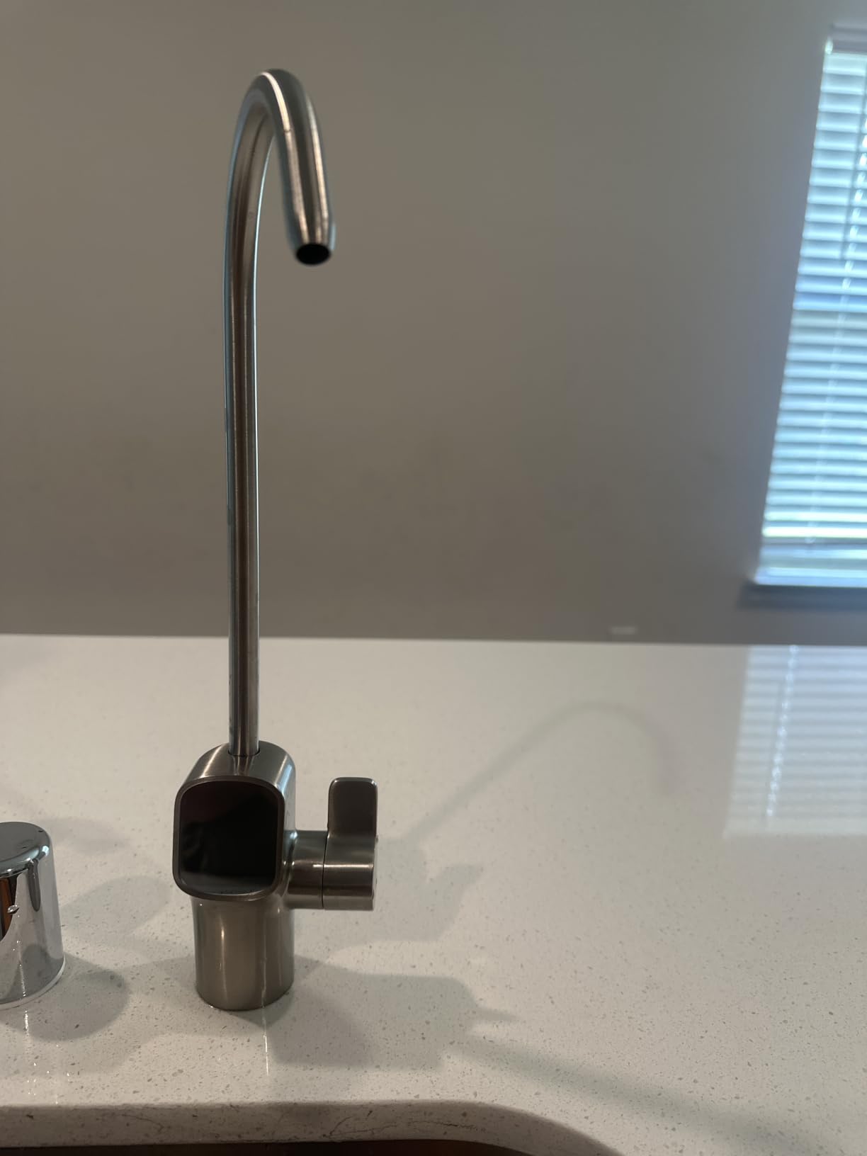 Waterdrop X8-WAN Alkaline Mineral Tankless Reverse Osmosis System Undersink customer photo 1