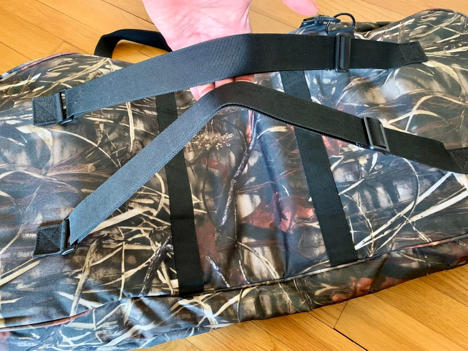 CVLIFE Soft Compound Bow Case, Archery Bag for Bow Gear Storage | Built With Thick Padding Compound Bow, Equipped With Backpack Straps, Shoulder Strap, Arrow Pocket, Camo Design For Outdoor customer photo 2