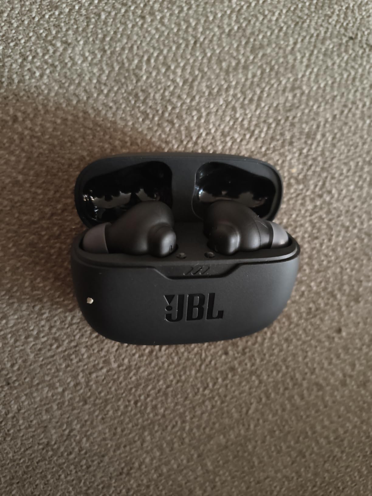 JBL Vibe Beam 2 - True Wireless Noise Cancelling Earbuds with JBL Pure Bass Sound & Smart Ambient Technology, 4mics for Crisp, Clear Calls, up to 40Hrs of Playback, IP54 Dust & Water Resistant (Blue) customer photo 1