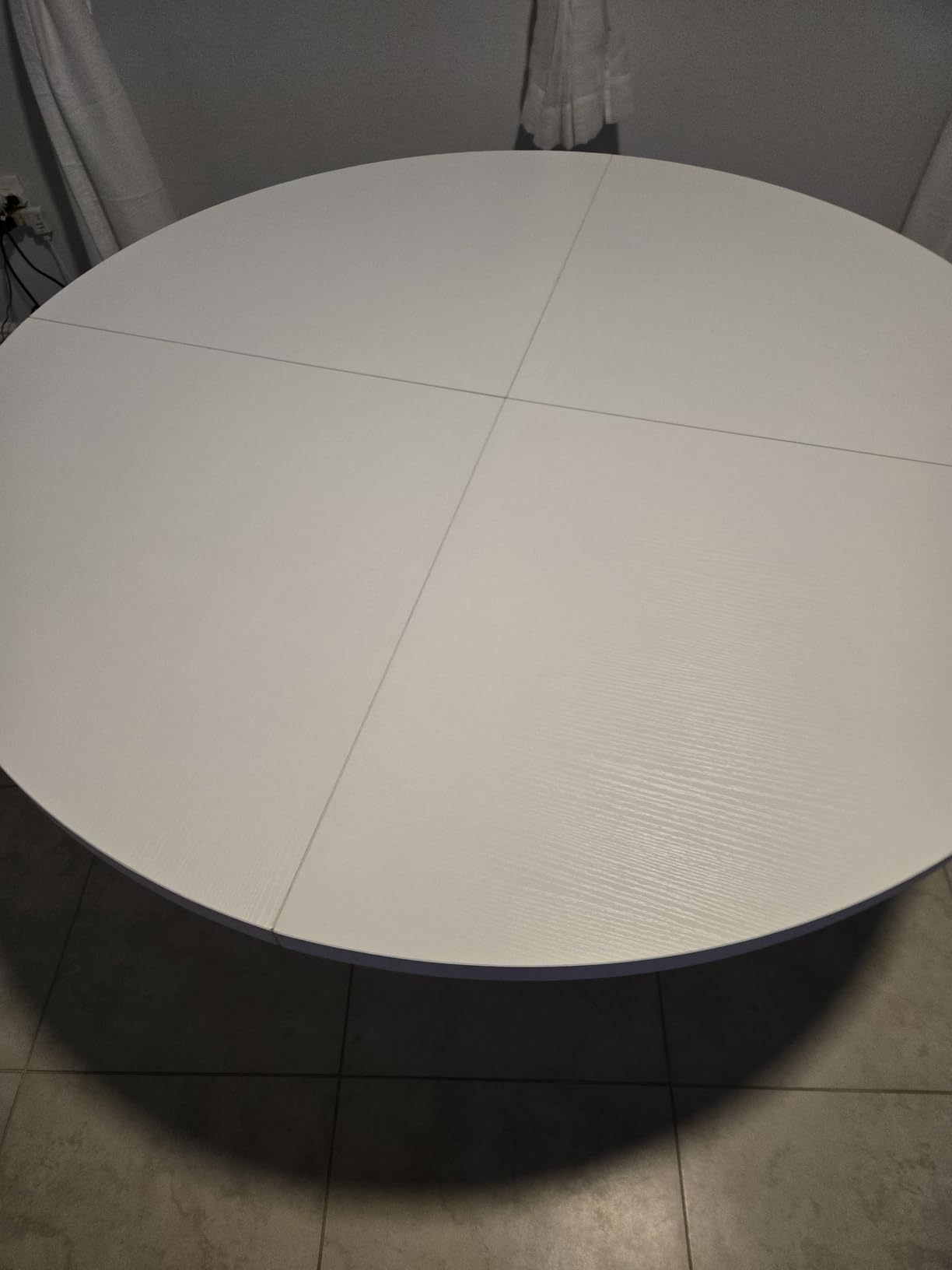 Tribesigns 47-Inch Round Conference Table for 4-6 People, Wooden Meeting Room Table with Thicken Tabletop and Wood Base (Walnut) customer photo 1