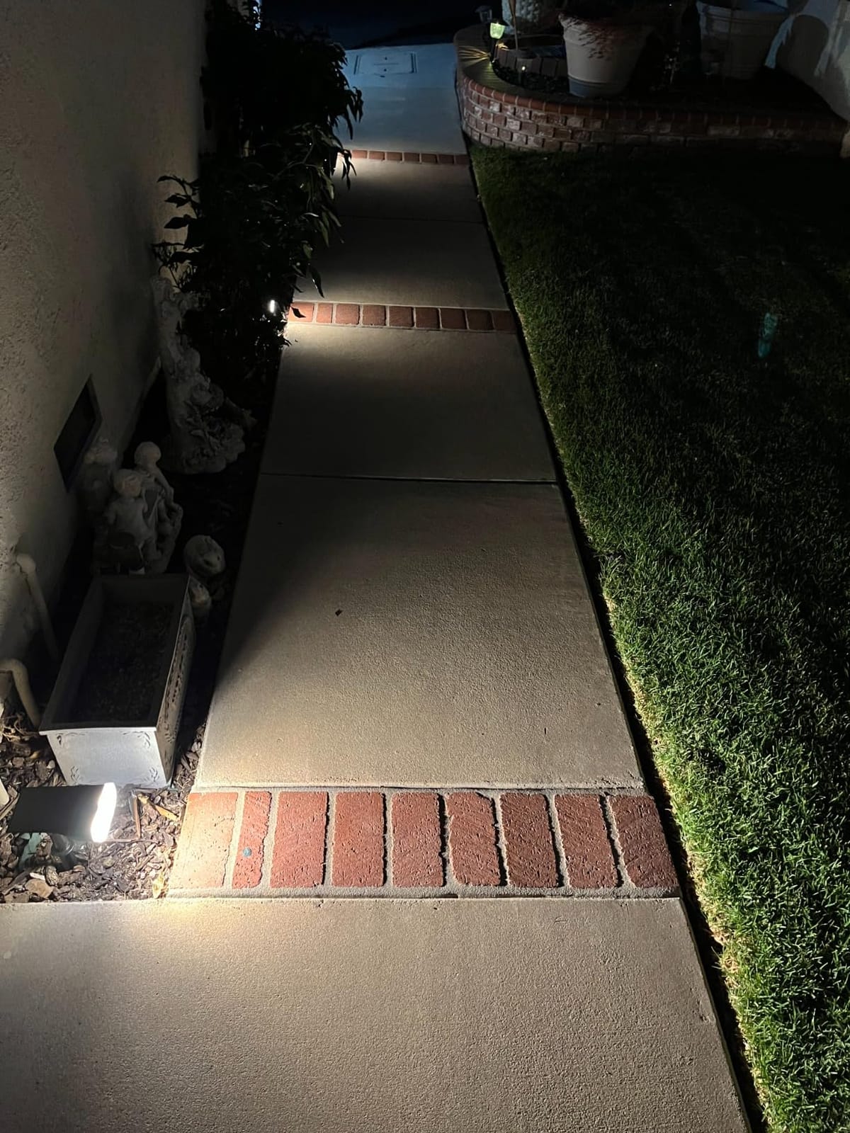 Linkind Smart Solar Spotlights SL6C, Dual Ring Halloween Lights Multicolor customer photo 2