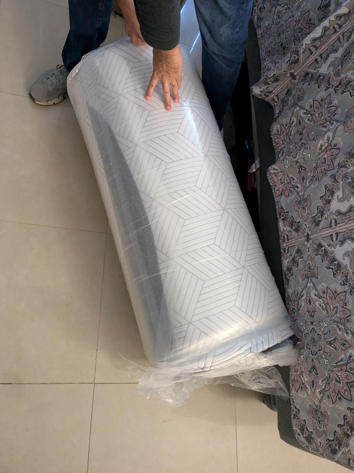 FATHOM Firm Twin Mattress 8 Inch Memory Foam Mattress Twin Size Bed in a Box for Back Pain Relief and Cool Sleep with Gel Foam and Removable Fiberglass Free Cover, CertiPUR-US Certified customer photo 1