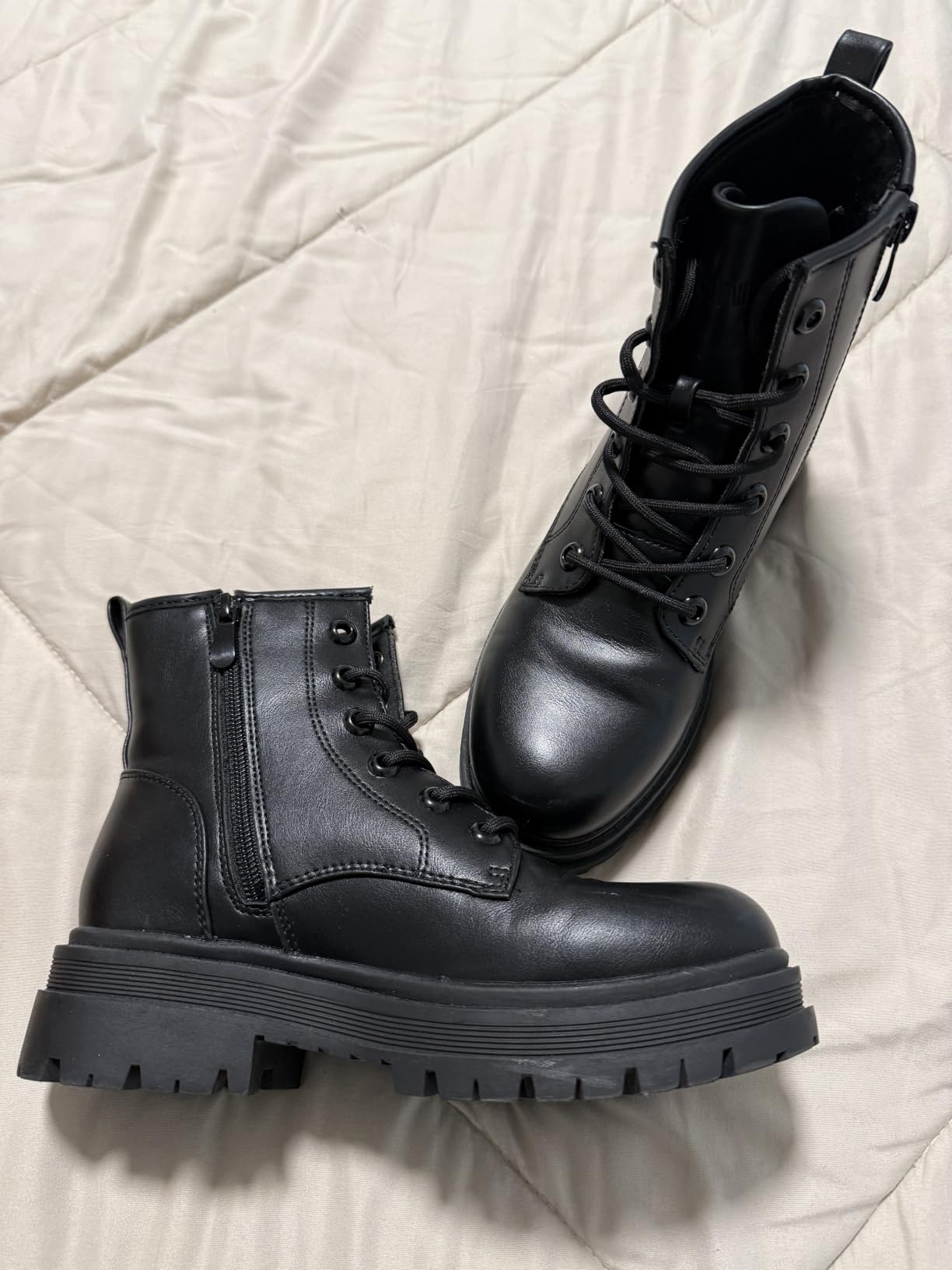 DREAM PAIRS Women's Combat Boots Lace-up Ankle Boots customer photo 2