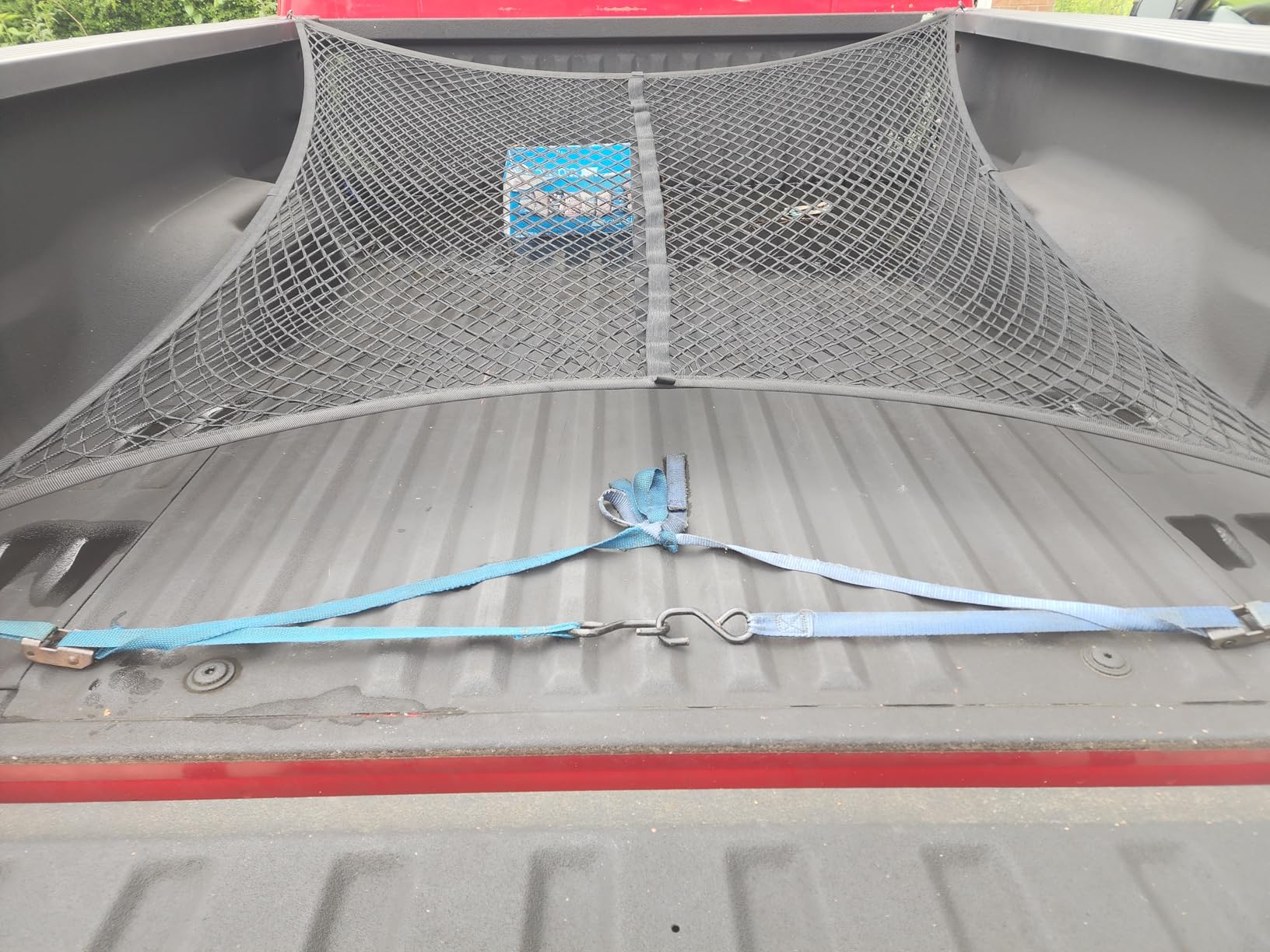 Truck Bed Cargo Net, Stretchable from 4'x4' to 7'x7', High Elastic Cargo Net with Storage Bag and 8 rustproof Buckles customer photo 2