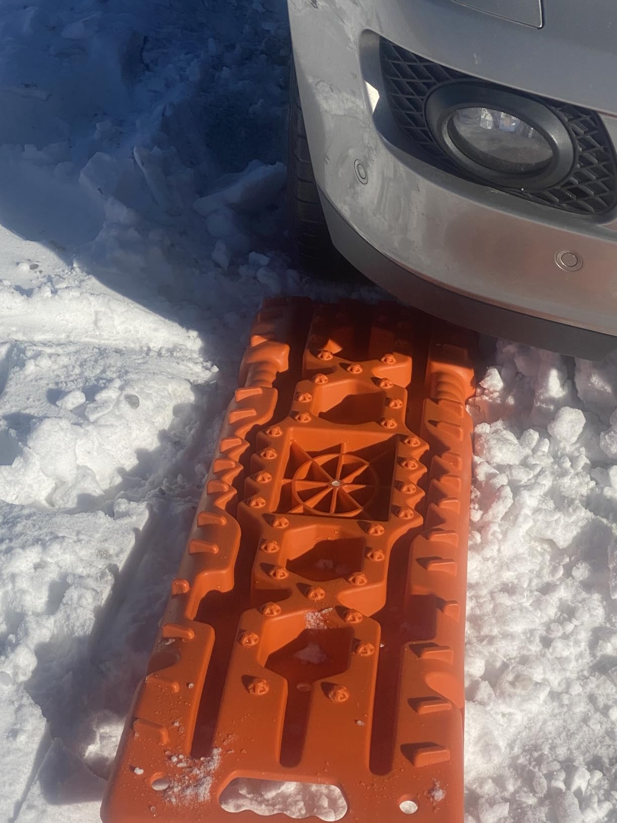 Off-Road Traction Boards, 2Pcs Recovery Tracks for Jeep, Truck & SUV – Heavy-Duty Traction Mats for Mud, Snow & Sand with Storage Bag for Emergency Tire Ramp (Orange) customer photo 1