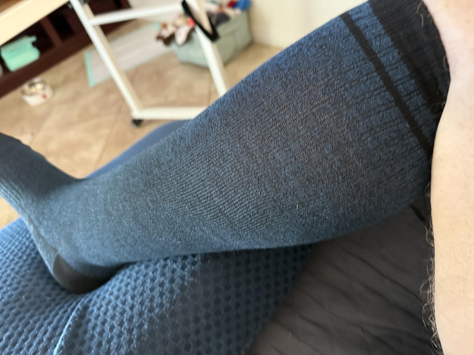 Compression Socks Women & Men 15-20 mmHg for Flying customer photo 1