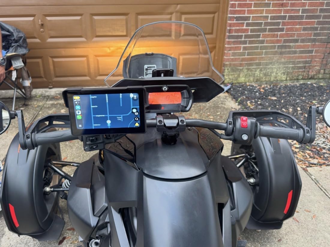 Wireless Motorcycle Apple Carplay,7 Inch Portable Motor GPS Navigation with Apple Carplay & Android Auto,Siri & Google Assistant, Anti-Glare/Bluetooth 5.2/ Voice Control/ IP69K Waterproof Touchscreen customer photo 1