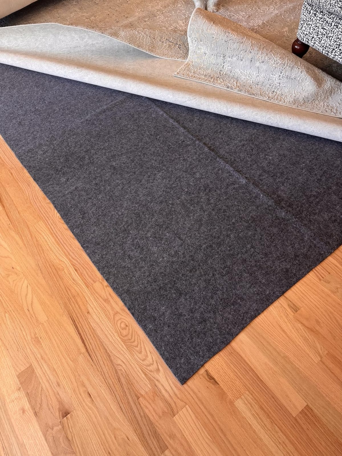 Veken Non Slip Cushioned Rug Pad Gripper, Felt and Silicone Backing, 8 x 10 Ft, 1/4 inch Thick Carpet Liner Protector Mat for Area Rugs and Hardwood Floors, with Over 99 Pcs Anti-Slip Strips Pattern customer photo 2