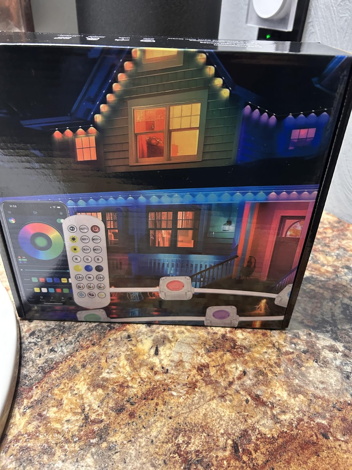 KISUFU 200FT RGB+IC Permanent Outdoor Lights, 24V Year-Round Roof & Eaves Lighting with 221 Modes, App & Remote Control, IP68 Waterproof, Smart Outside Lights for Holidays customer photo 1