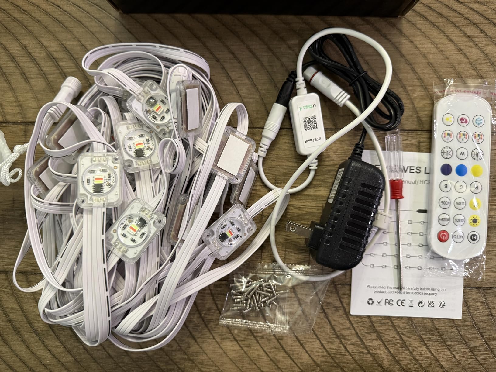 KISUFU 200FT RGB+IC Permanent Outdoor Lights, 24V Year-Round Roof & Eaves Lighting with 221 Modes, App & Remote Control, IP68 Waterproof, Smart Outside Lights for Holidays customer photo 2