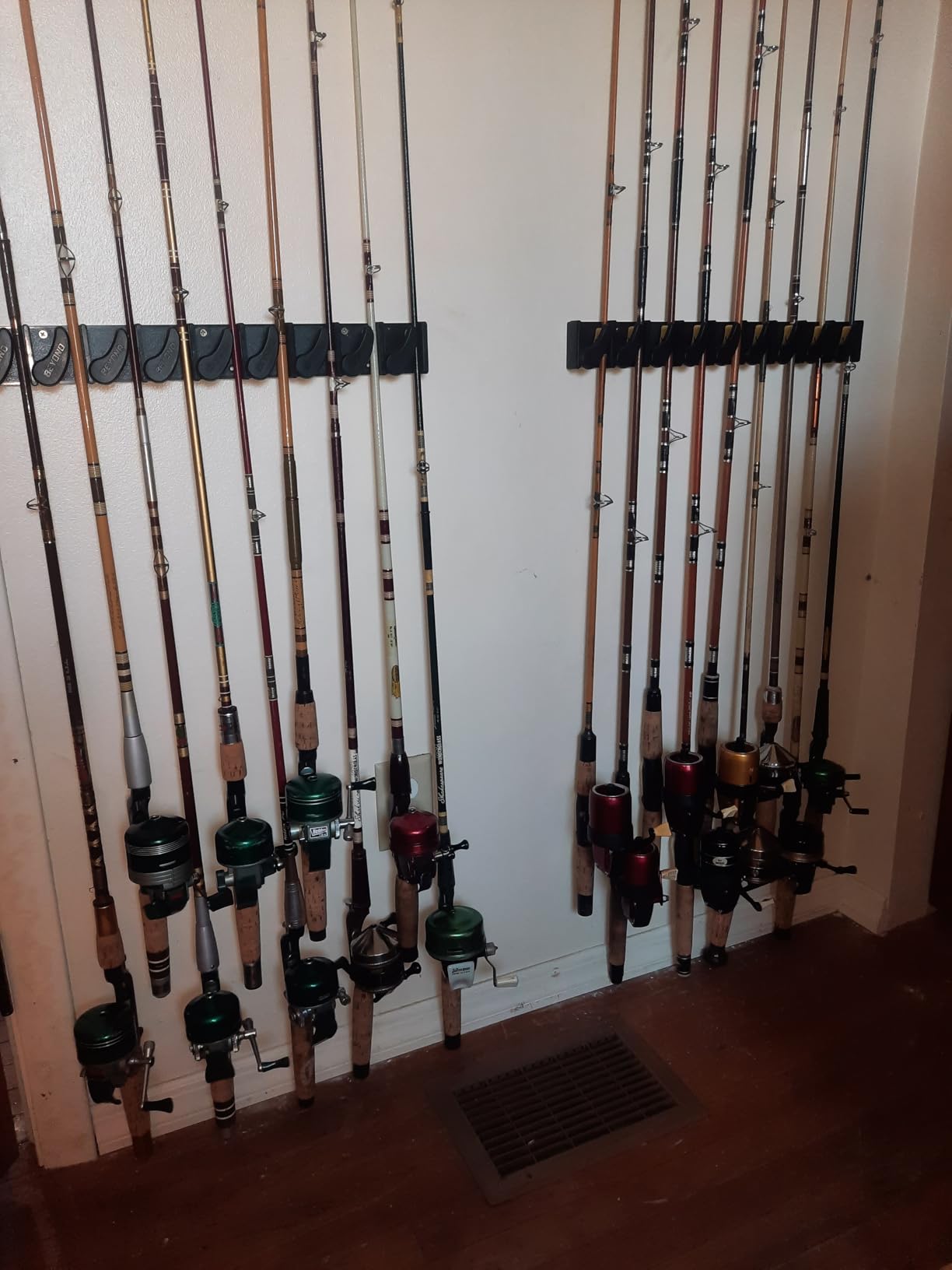 Beyond Fishing GripLock Vertical Fishing Rod Rack - Wall-Mounted Fishing Rod Holder for Garage - Stores Up to 9 Rods or Combos customer photo 2