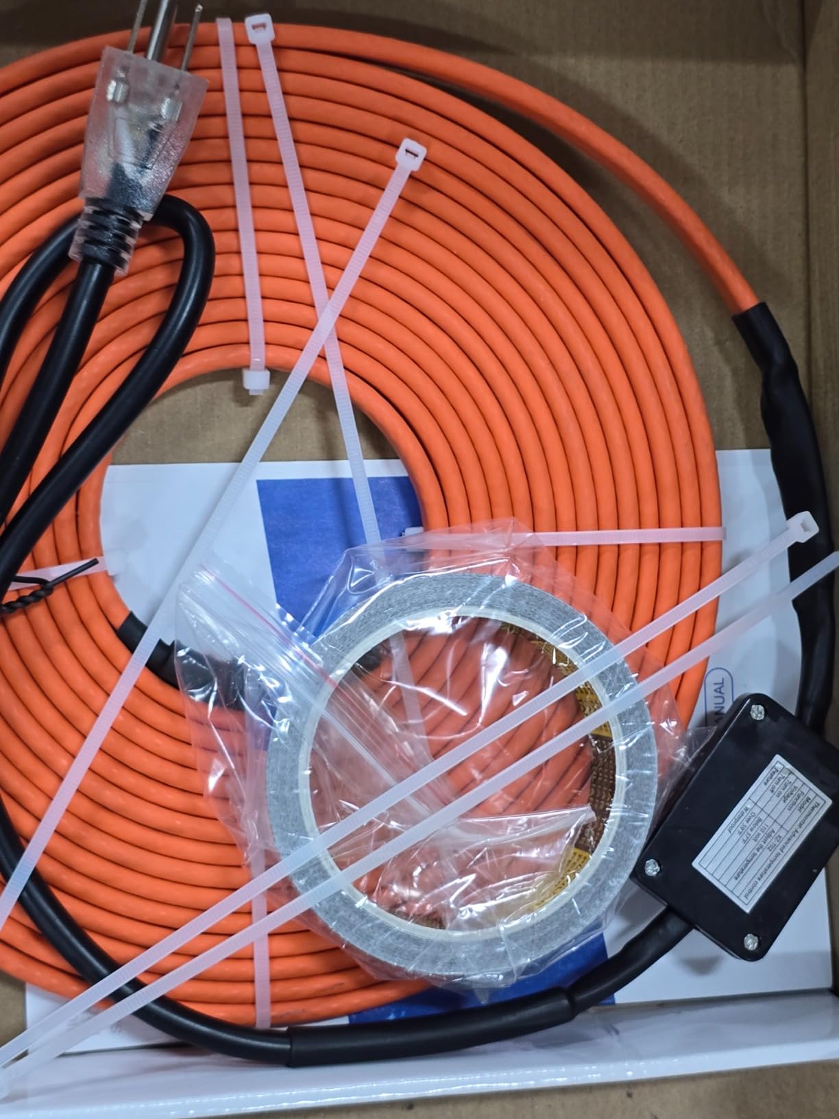 3~100FT Heat Tape for Water Pipes, UL & ETL Certified 30 FT Self-Regulating Pipe Heating Cable with Thermostat for Pipe Freeze Protection, Waterproof Heat Tape for Metal and Plastic Pipes, Black (1pcs) customer photo 2