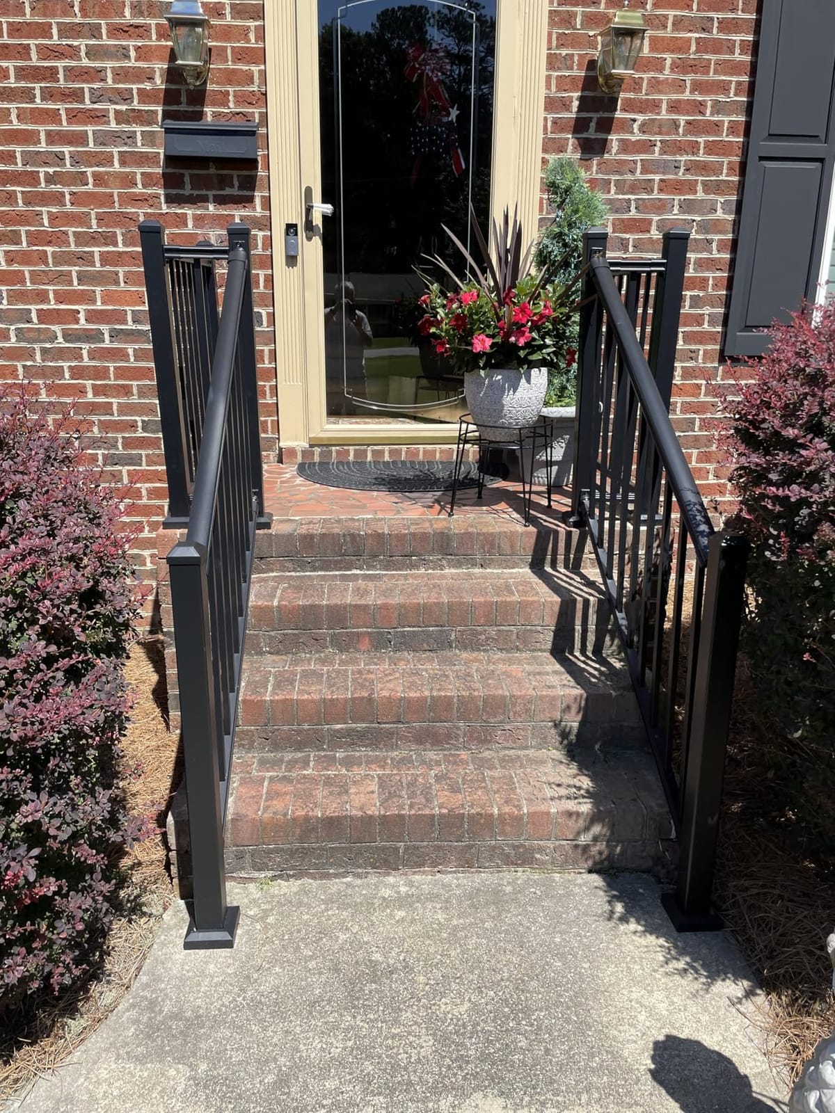 Egadis 36in x 6ft Modular Aluminum Porch and Deck Railing Kit with 2 Post customer photo 1