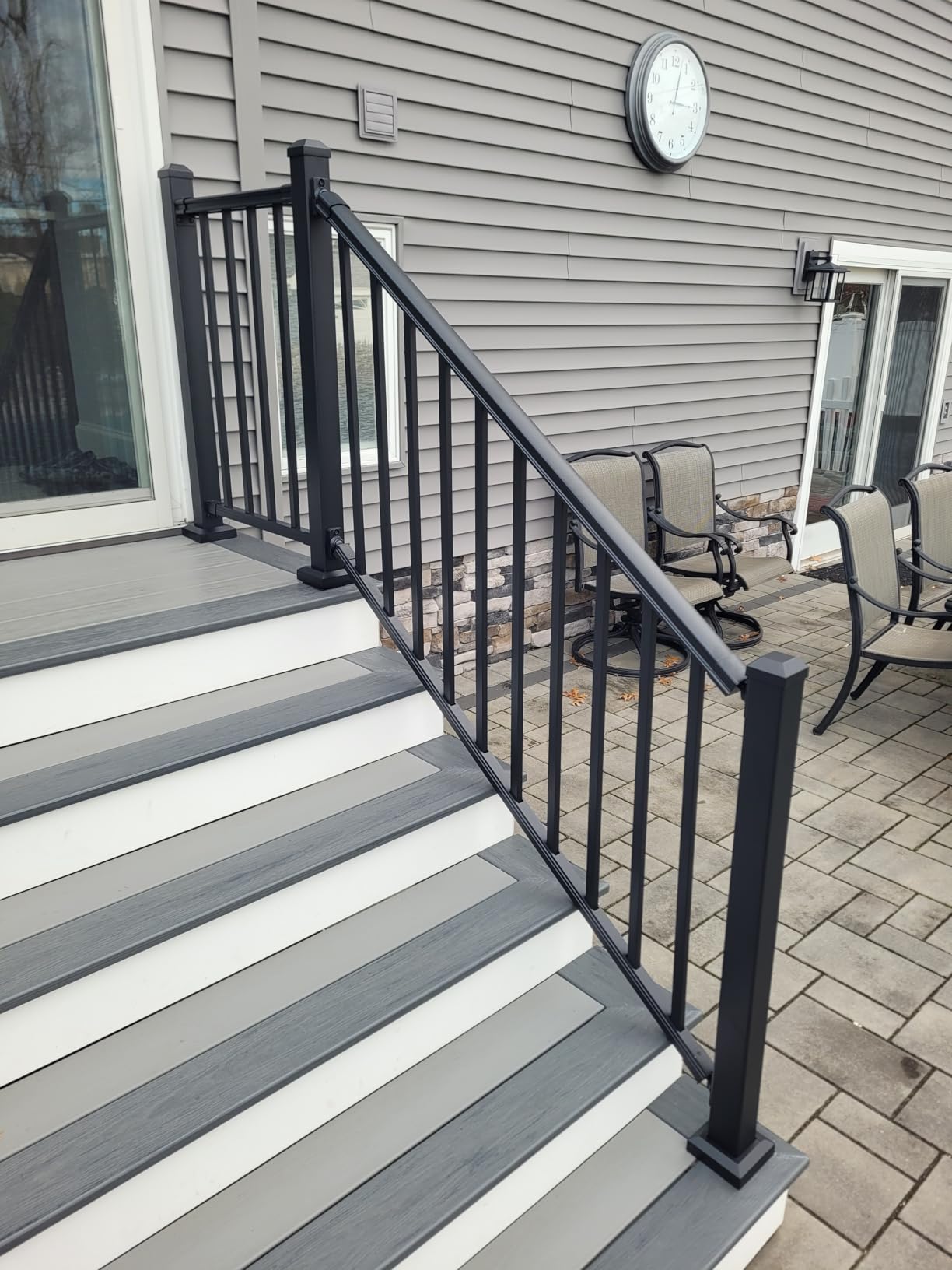 Egadis 36in x 6ft Modular Aluminum Porch and Deck Railing Kit with 2 Post customer photo 2