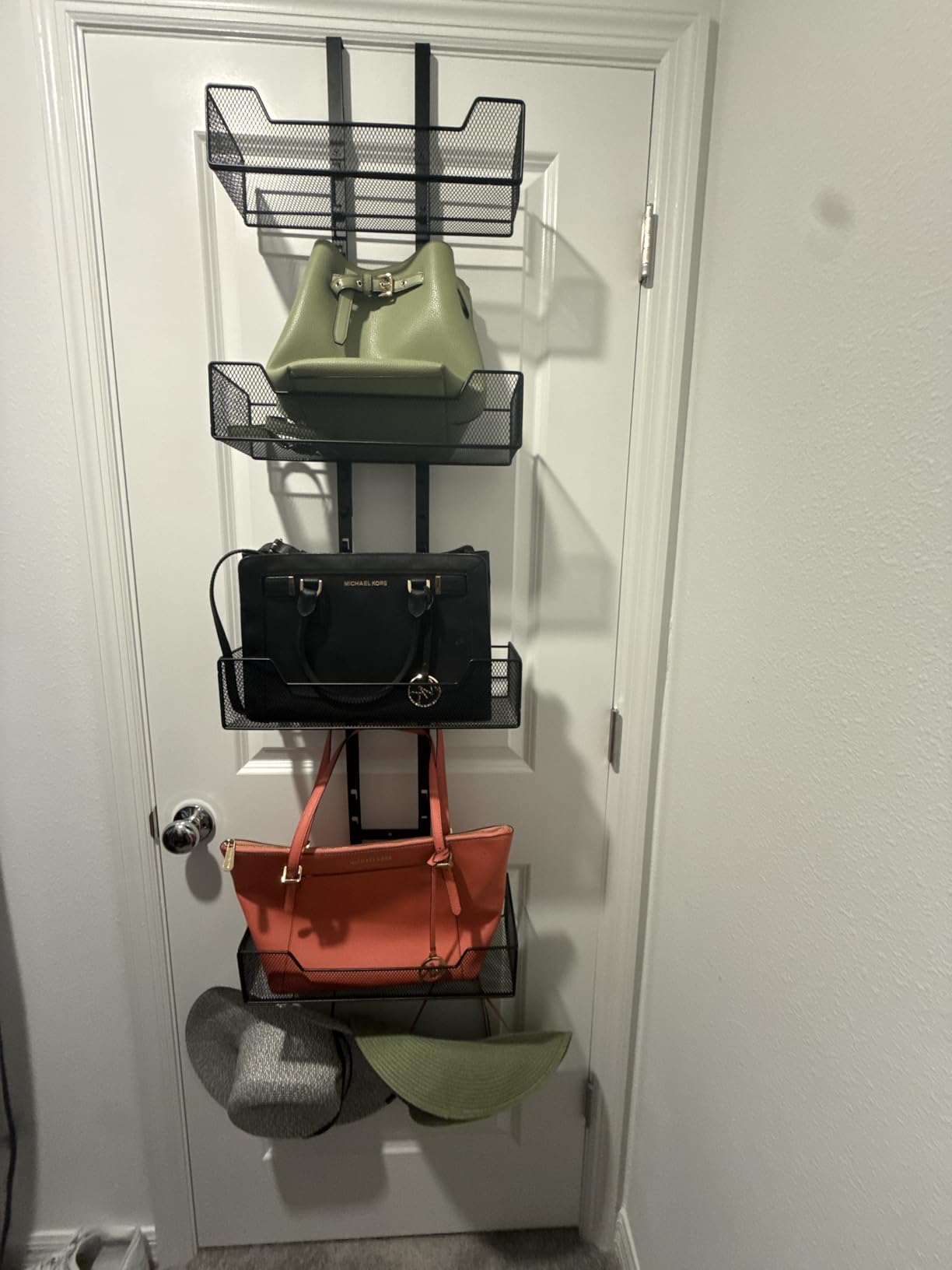 Dmevkic Purse Organizer Over the Door, Adjustable Metal Purse Holder Handbag with 5 Hooks, Purse Organizer for Closet, Bathroom Door Organizer, White customer photo 1
