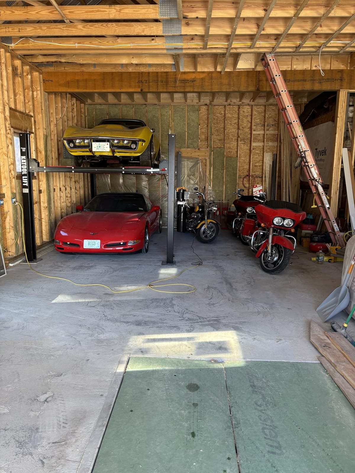 9500lb 4 Post Lift with Moving Casters | Portable Garage Parking & Storage Lift | 110V, 12 Months Parts Warranty customer photo 1