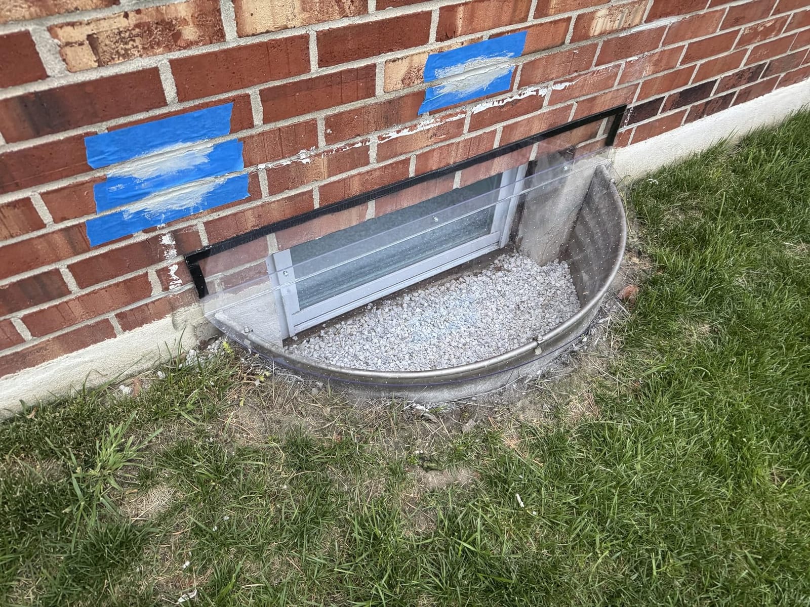 Just Cover It Polycarbonate Window Well Cover (39