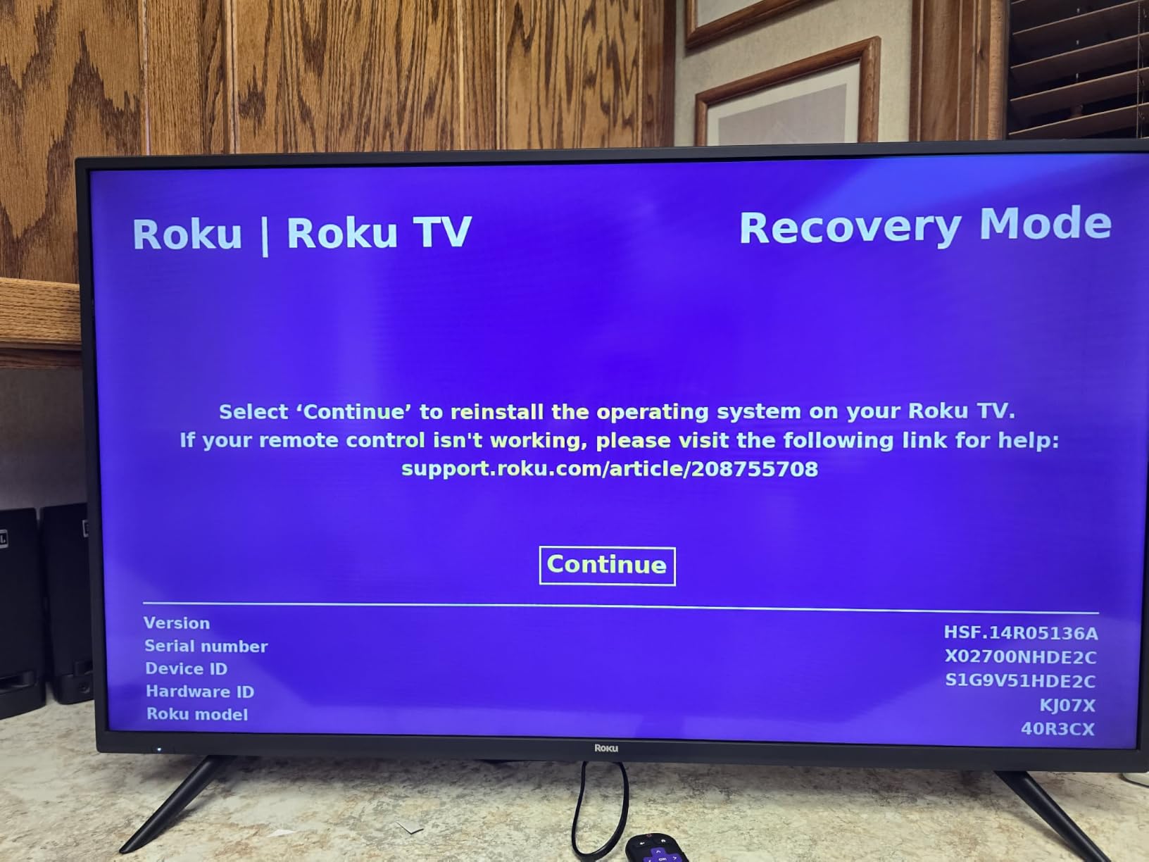 Roku 32-Inch Select Series Smart TV 2026-1080p Full HD TV - RokuTV customer photo 2