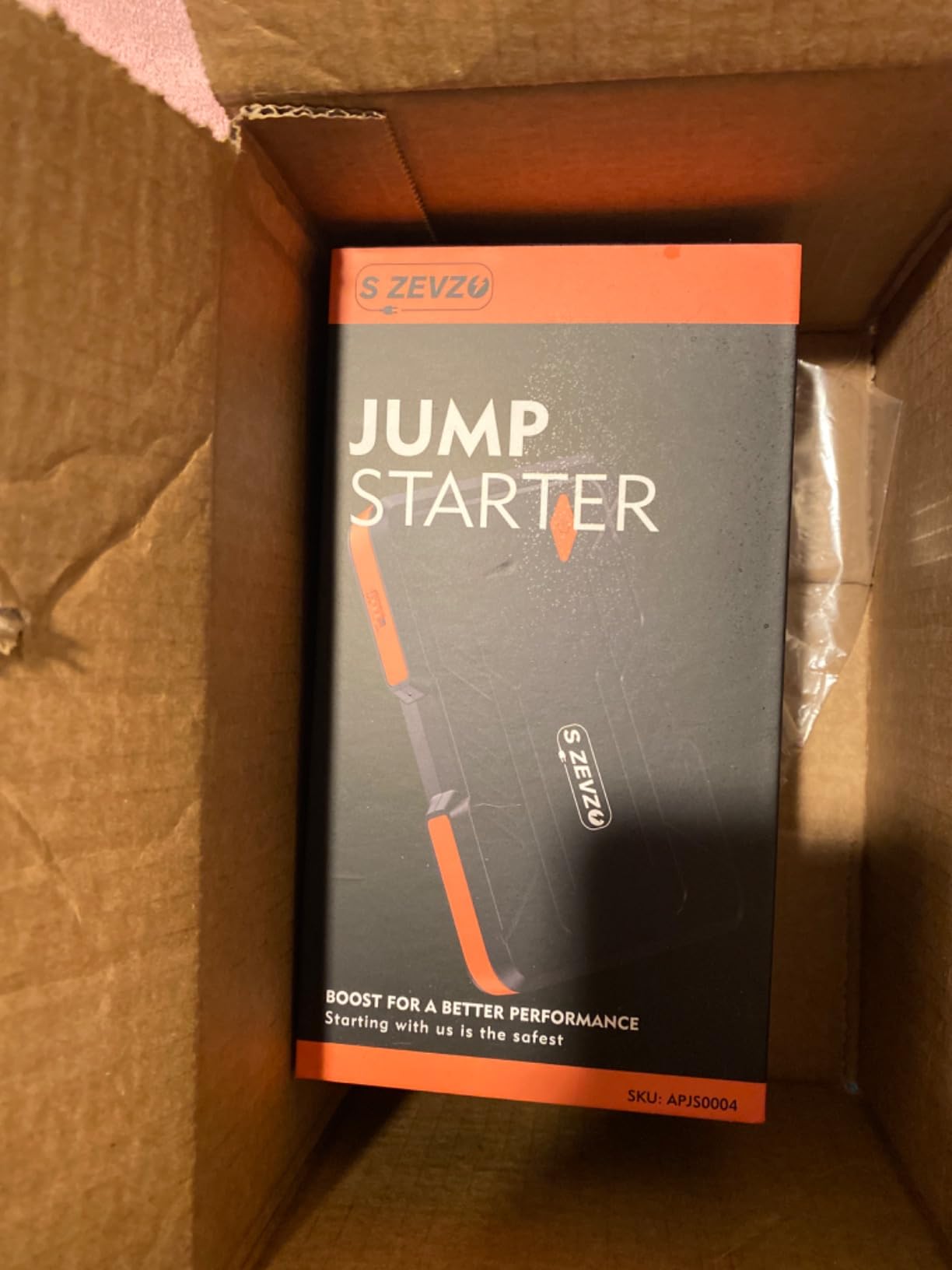 S ZEVZO Car Jump Starter with Air Compressor, 6000A 150PSI Jump Box Battery Pack(6.0 Gas/4.0L Diesel), Portable 12V Jump Box with Auto-Shutoff Tire Inflator, USB Ports, LCD Display & LED Light customer photo 1