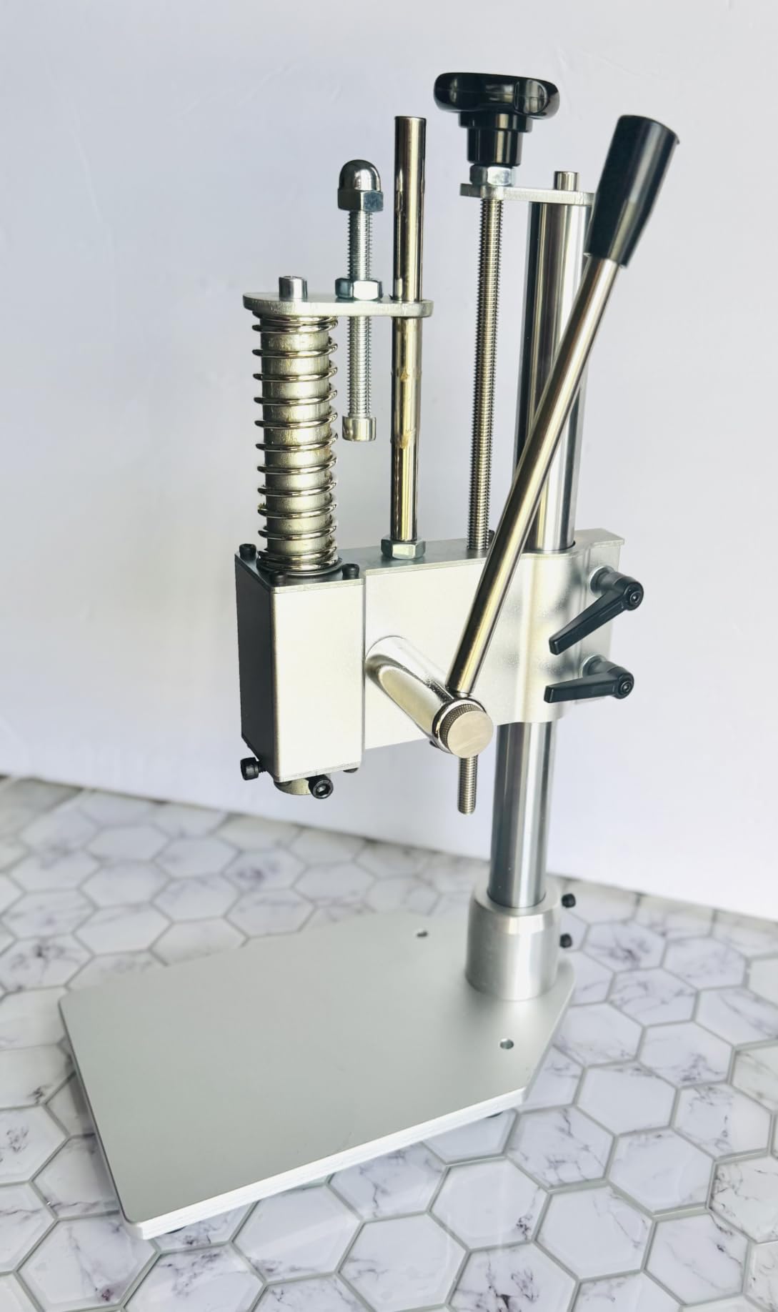 Aluminum Alloy Manual Press, Desktop Precision Punching Machine Arbor Press customer photo 2