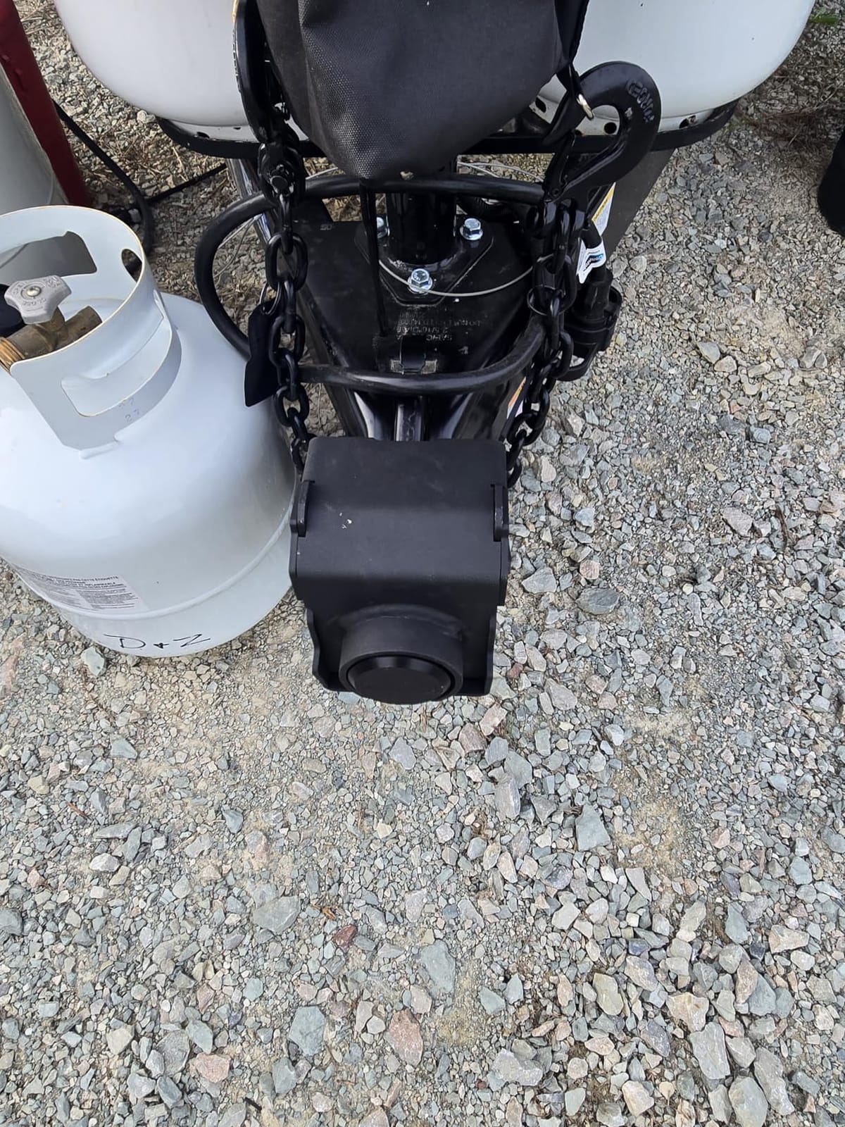 Proven Industries Model 2516 Heavy-Duty Trailer Coupler Lock for 2 5/16 Couplers - RV & Trailer Anti-Theft Lock, Made in USA customer photo 1
