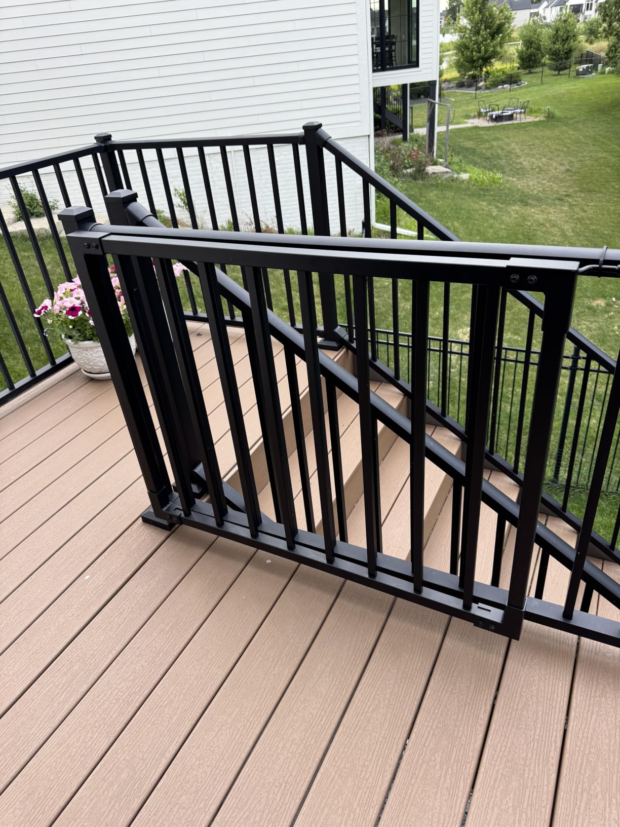 W.4ft x H.36in Aluminum Deck Gate Kit Outdoor, DIY Cuttable, Black | Welded Anti Sag Frame, Self Closing Hinges & Latch, AAMA 2604 Weather-Resistant Finish for Patio, Garden, Stairs customer photo 2