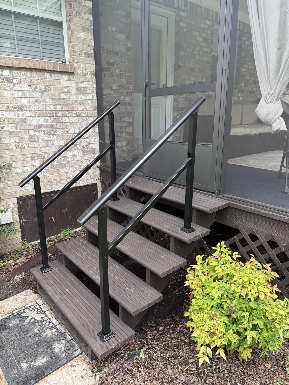 VIVOHOME 3 Step Adjustable Straight Oval Hand Rails for Outdoor Steps | 2-Pack, Durable Galvanized Steel, Exterior Railing Kit for Porch, Deck, or Indoor Stairs (Black) customer photo 1