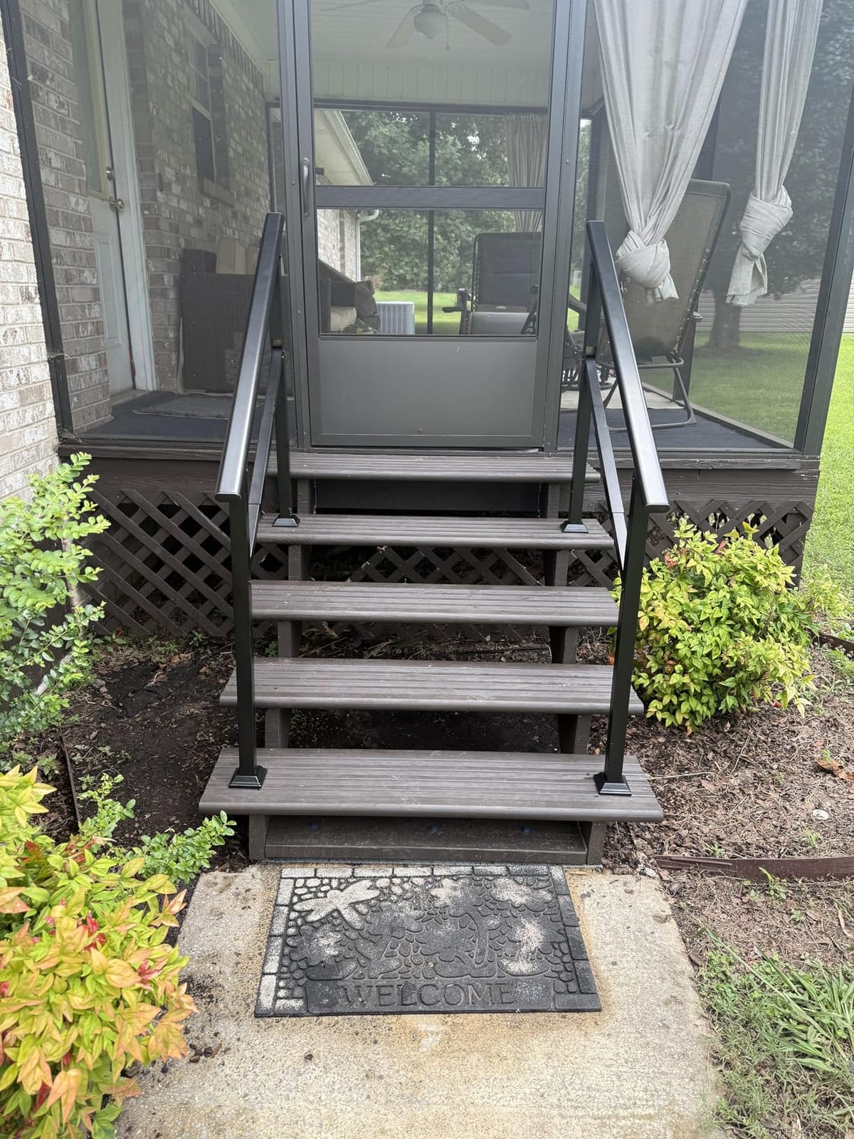 VIVOHOME 3 Step Adjustable Straight Oval Hand Rails for Outdoor Steps | 2-Pack, Durable Galvanized Steel, Exterior Railing Kit for Porch, Deck, or Indoor Stairs (Black) customer photo 2