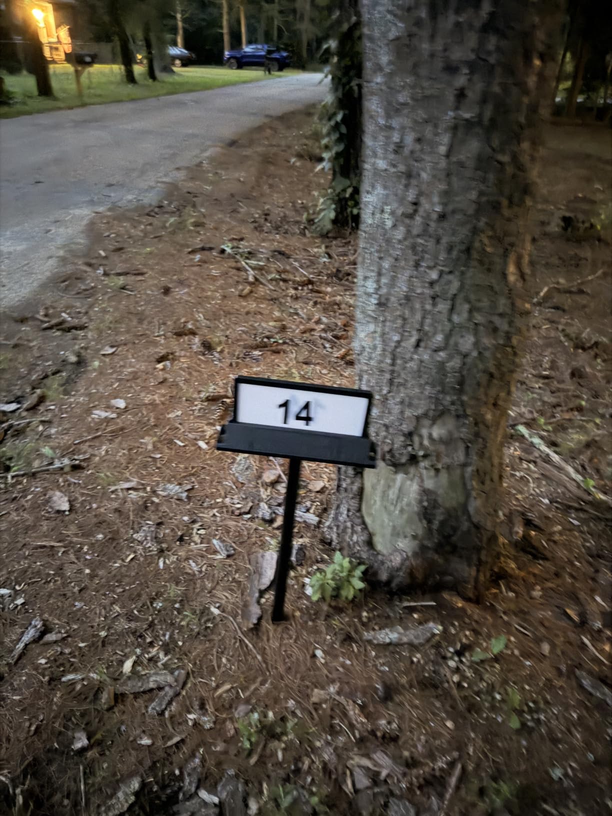 Solar Address Sign for House Numbers with Magnetic Mount & Dual-Sided LEDs, Dual-Sided Solar Panels, Magnetic/Stake/Wall Mount, 8 Color Modes, IP65 Waterproof, Dusk-to-Dawn for Mailboxes House Numbers customer photo 2