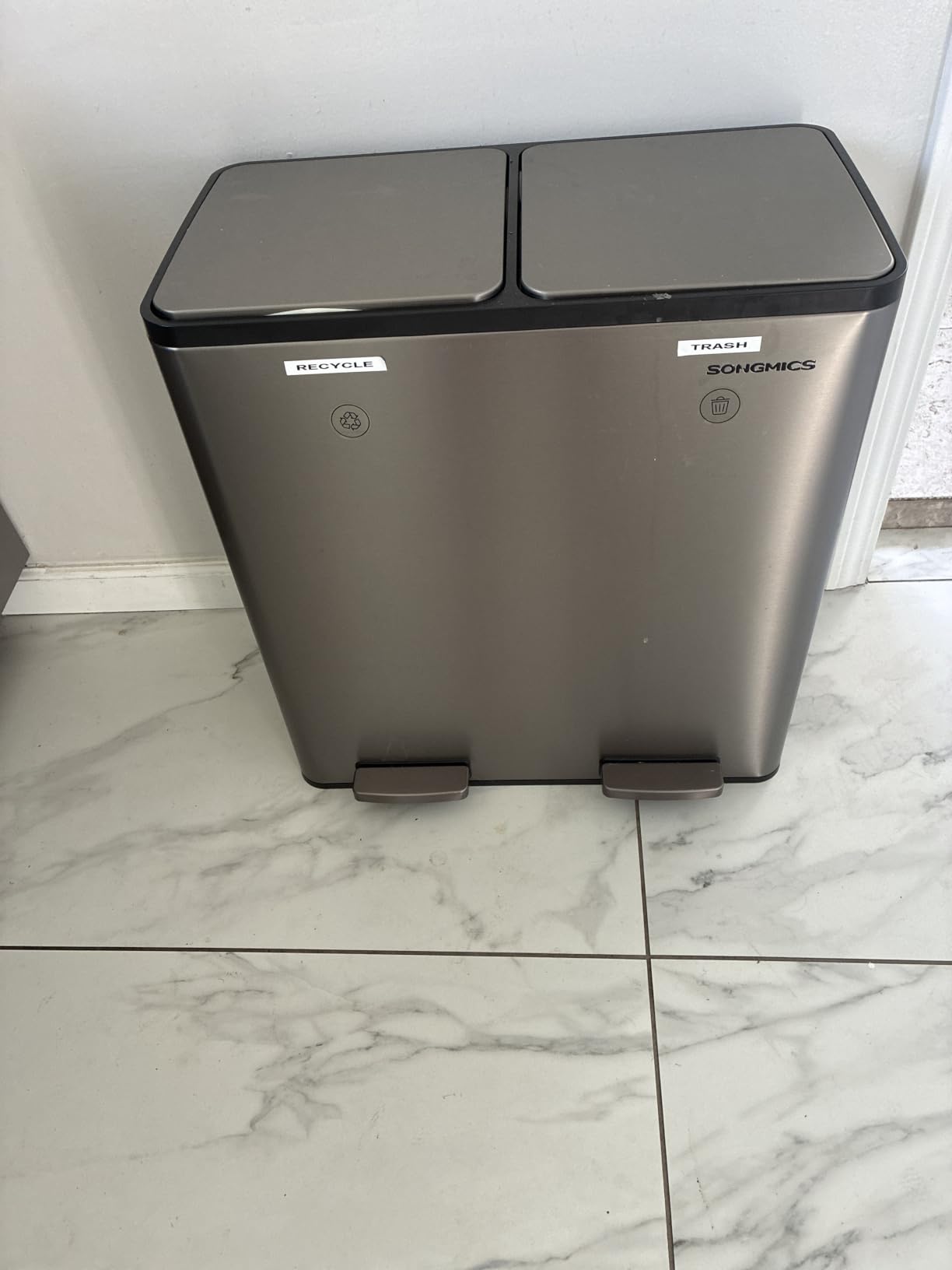 SONGMICS Trash Can, 2 x 8 Gallon (2 x 30 L) Double Compartment, Garbage Can for Recycling, with 15 Liner Bags, Soft-Close Lids, Removable Buckets, Stainless Steel, Black customer photo 1