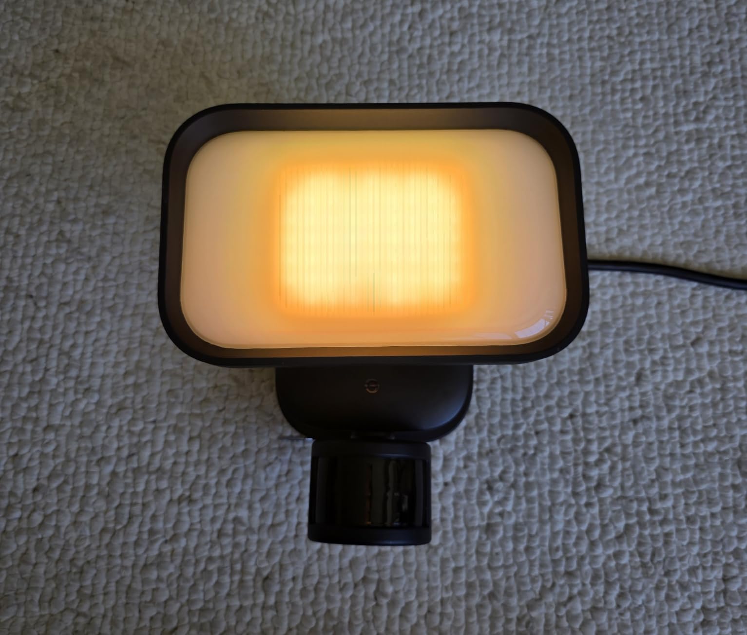 Govee Outdoor Wall Flood Light, 3000LM RGBWW 6500K, IP65 PIR Motion Sensor customer photo 1