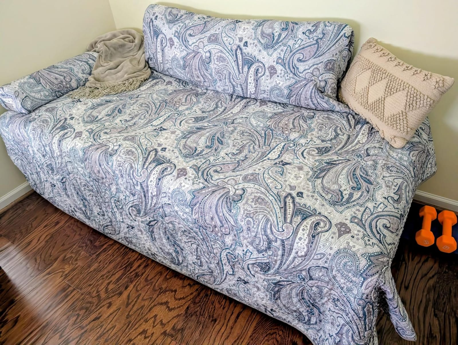 GAESTE Twin 8 Inch Cooling Gel Memory Foam Mattress, Medium Feel customer photo 2