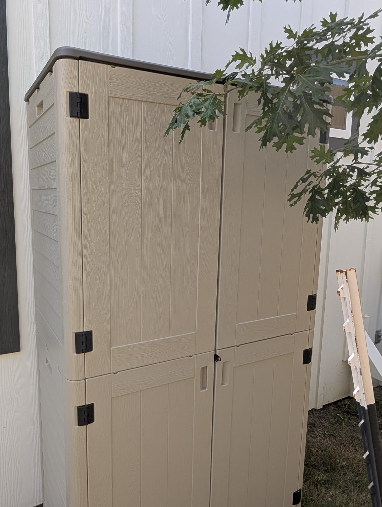 Outdoor Storage Cabinet, 31 Cu Ft Waterproof Horizontal Resin Storage Shed, Weather-Resistant Garden Shed Trash Can Storage with Pad-Lockable Doors for Backyards (Black) customer photo 1