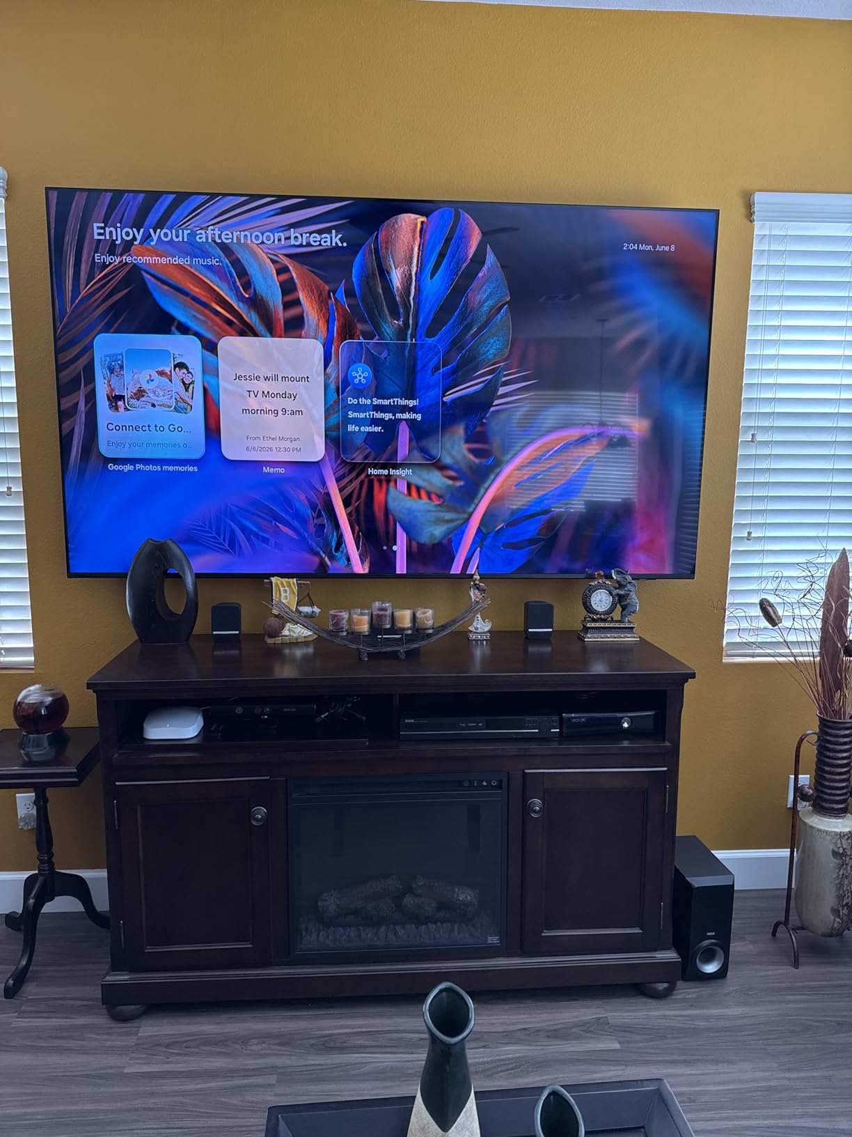 Samsung 85-Inch Class M80H Series, Mini LED, 4K, Smart TV, 2026 Model customer photo 2