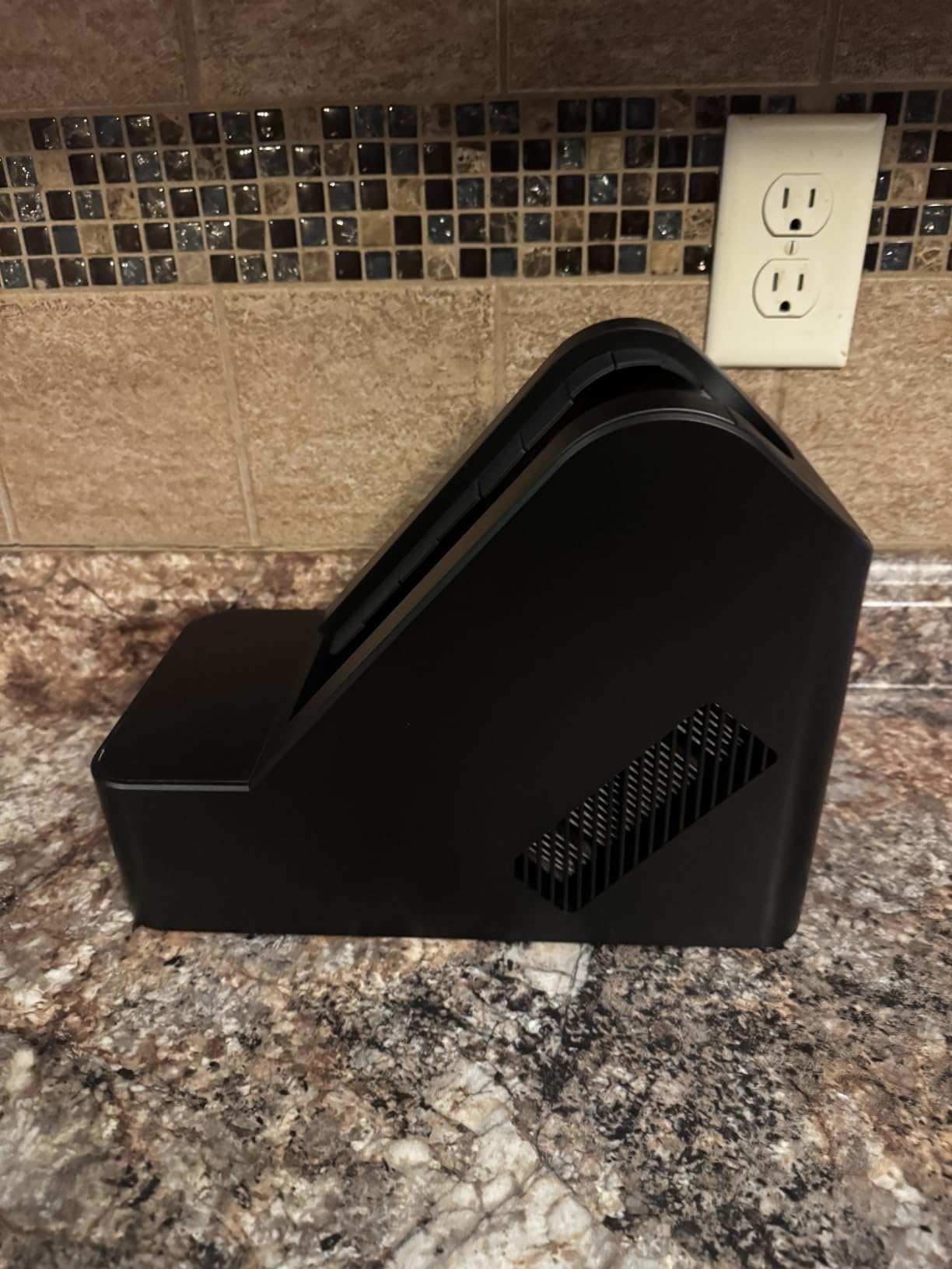 Newise Electric Wine Chiller for 750ml Bottles | Precision Temp Keeper, Low-Noise, Ideal Gift for Wine Lovers customer photo 1