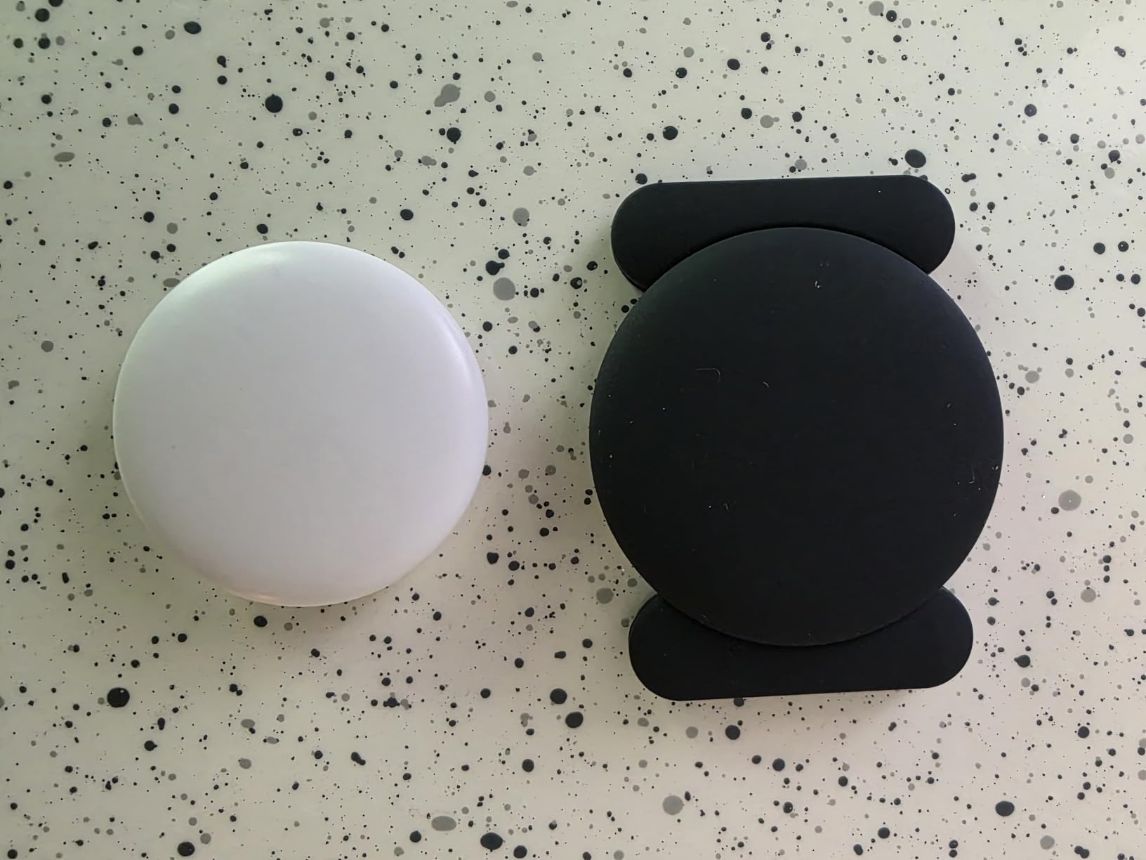 Mini GPS Tracker for Vehicles,Tracker Device for Vehicles No Subscription customer photo 1