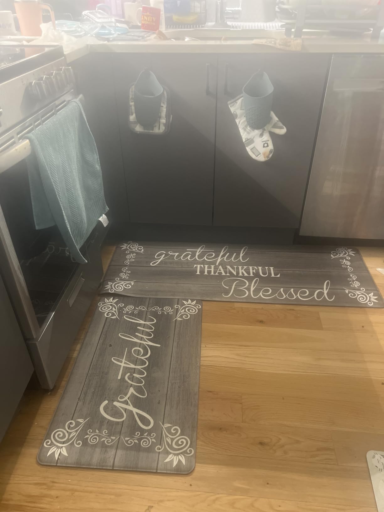 HEBE Anti Fatigue Kitchen Mat Set of 2, Cushioned Kitchen Mats for Floor customer photo 1