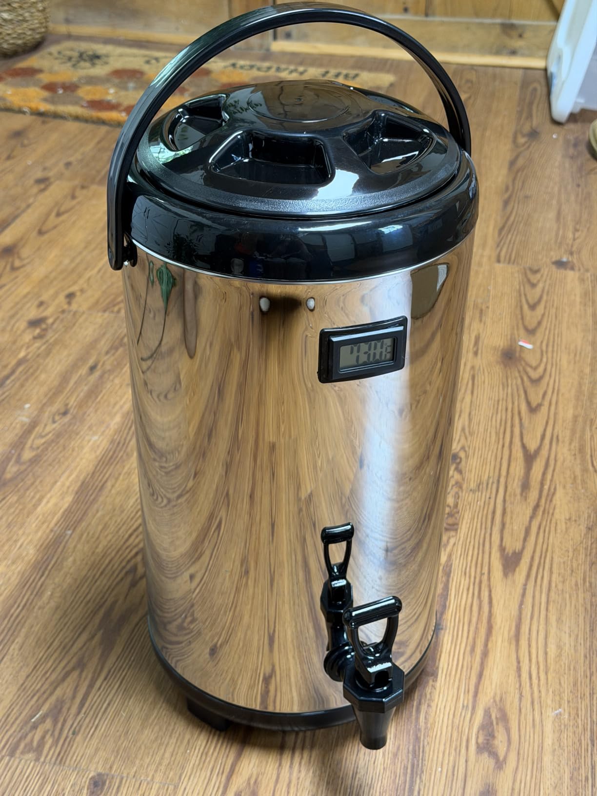 1 Pack Insulated Beverage Dispenser, 3.2 Gallon/12 L Stainless Steel Drink Dispenser with Spigot & Temp Display, Suitable for Hot and Cold Drinks, for Tea Coffee Water in Cafes & Restaurants customer photo 2