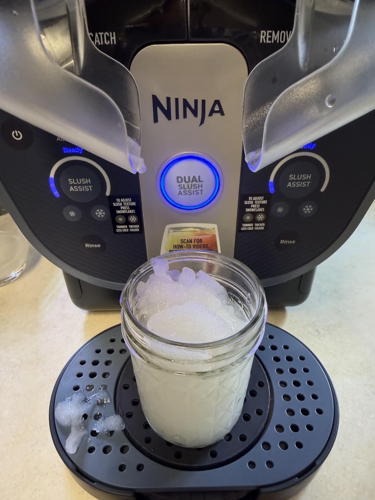 Ninja SLUSHi Twist Smart Frozen Drink Maker with Dual SlushAssist, FS701BL | 2 SLUSHI MACHINES IN 1, Serve separately or twist together, Dual SlushAssist Technology, 10+ Servings, two 72 oz vessel customer photo 2