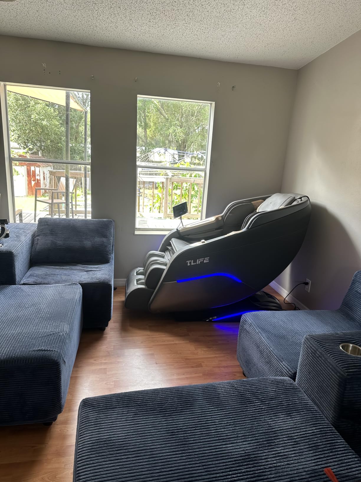 TLIFE Massage Chair Full Body 160° Zero Gravity SL-Track, 12 Modes, Grey customer photo 1