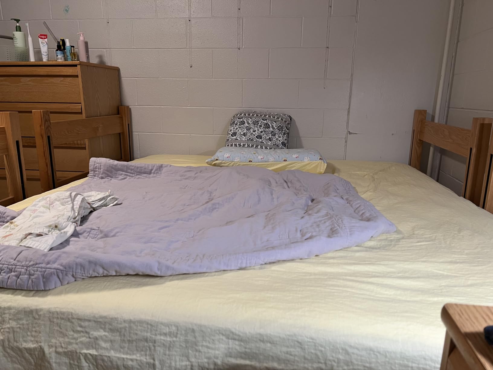 Queen Mattress 12 Inch, Cooling Hybrid Bed in a Box, 7-Zones Individual Pocket Spring, Motion Isolation, Targeted Hip/Shoulder/Lumbar Support, Fiberglass-Free, 365-Night Trial, CertiPUR-US customer photo 2