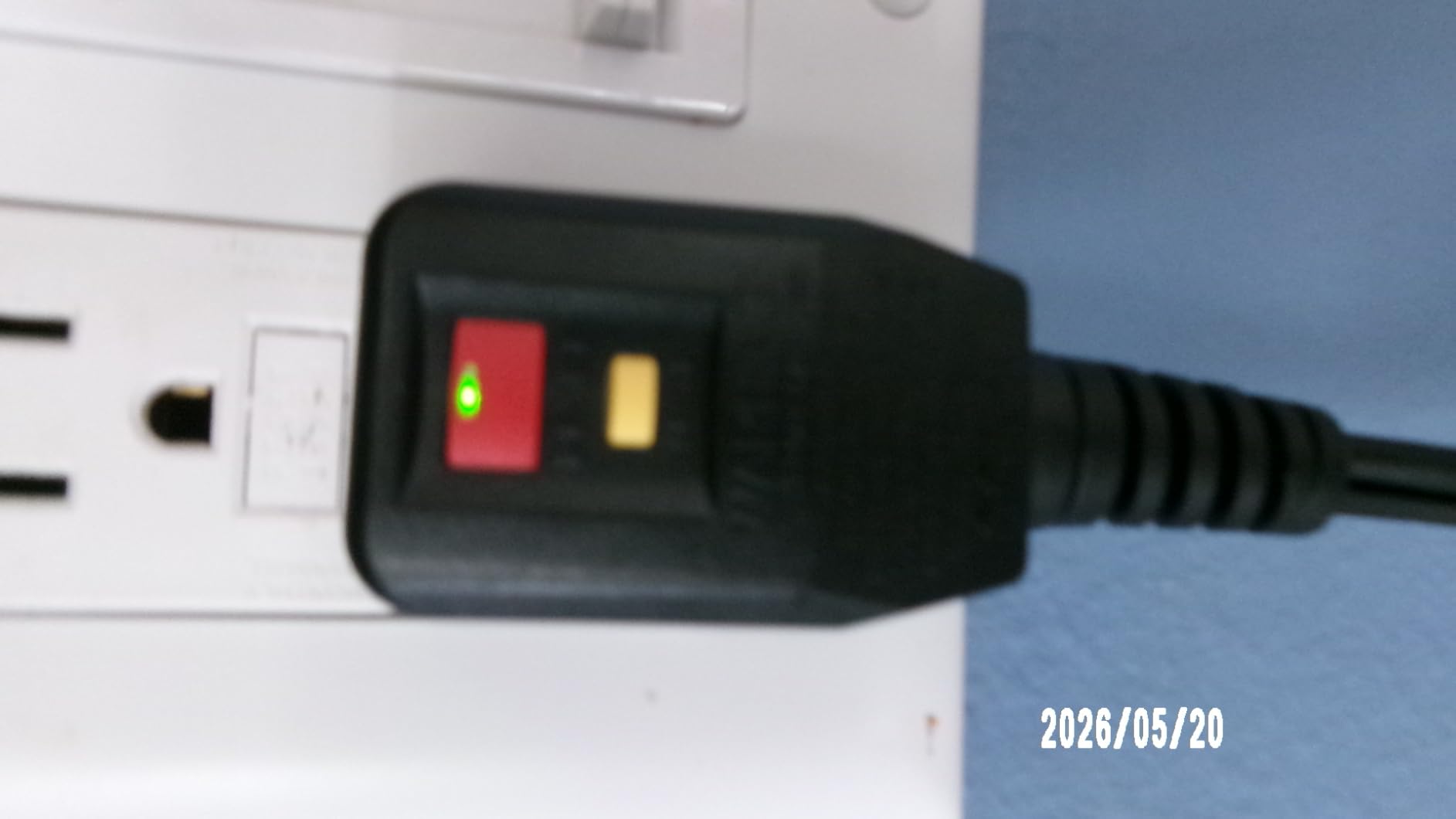 Conair Dual Voltage Hair Dryer, Compact Folding Handle Design, 1600W customer photo 1