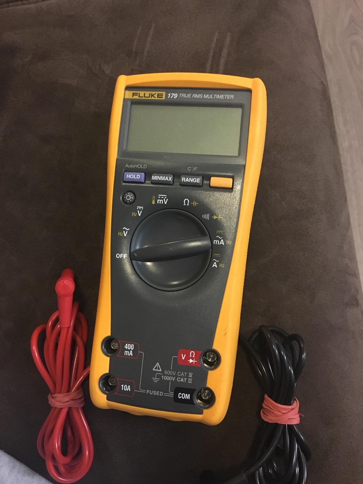 Fluke 179 Multimeter with Backlight, Includes Built-In Thermometer to Measure Temperature, Measures True-RMS AC Current and Voltage, Frequency, Capacitance, Resistance, Continuity and Diode customer photo 2