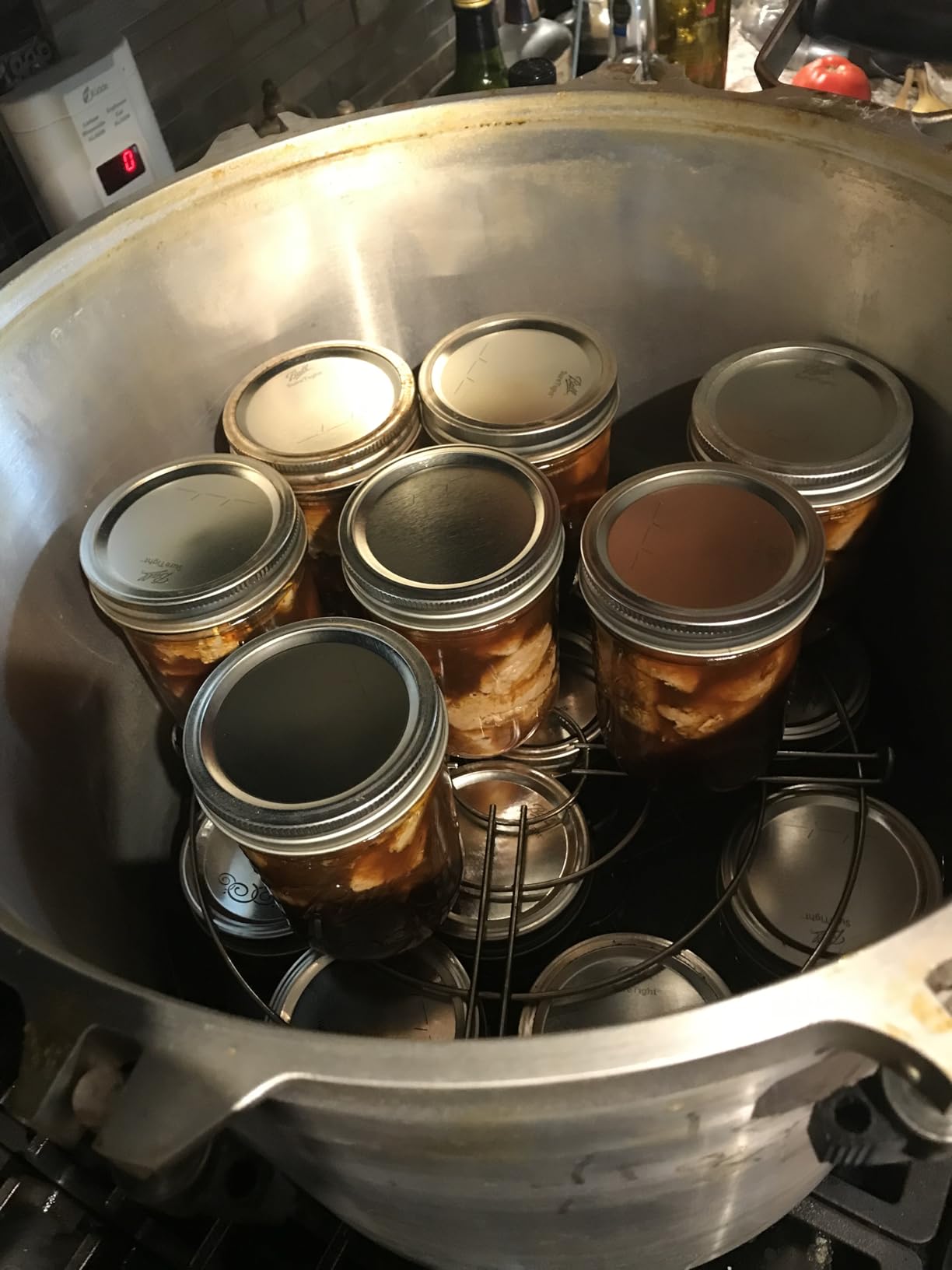 All American 1930: 25qt Pressure Cooker/Canner (The 925) - Exclusive Metal-to-Metal Sealing System - Easy to Open & Close - Suitable for Gas, Electric, or Flat Top Stoves - Made in the USA customer photo 1