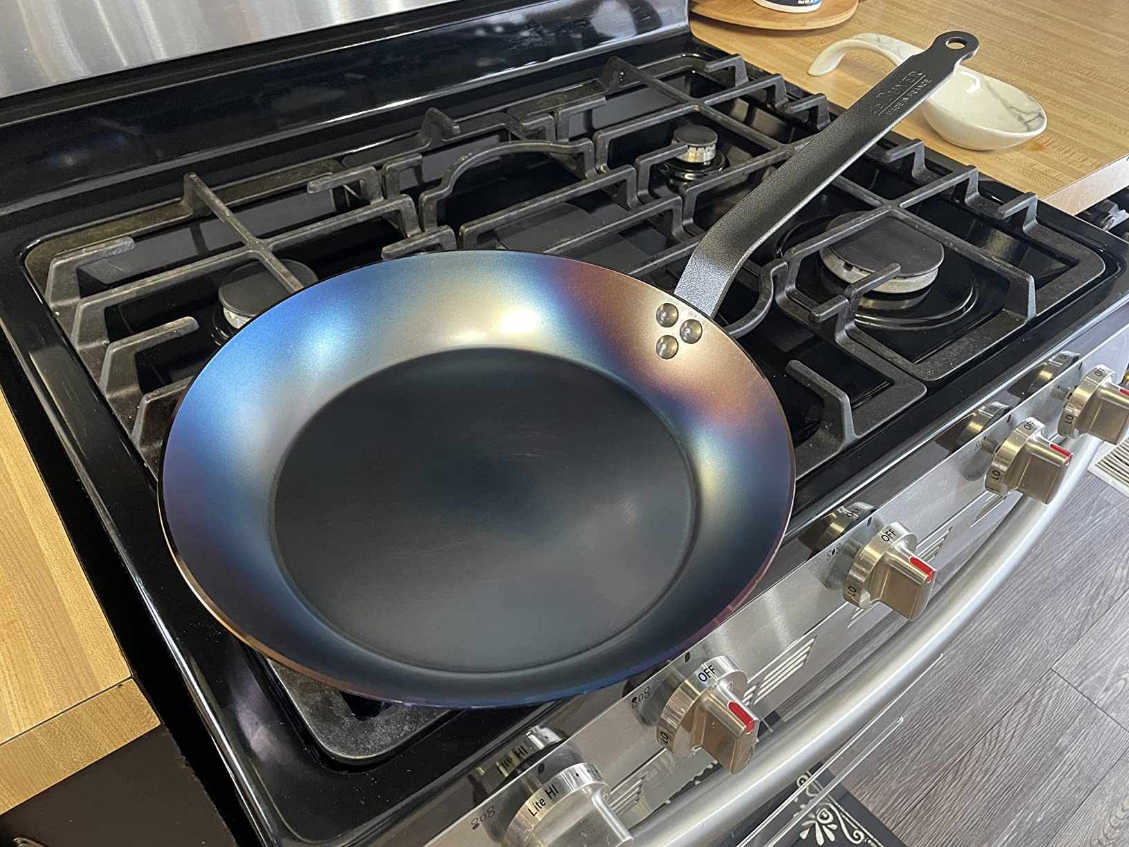 DE BUYER 5110.20 Carbone Plus Heavy Quality Steel Round Lyonnaise Frying Pan, 20 cm Diameter customer photo 2